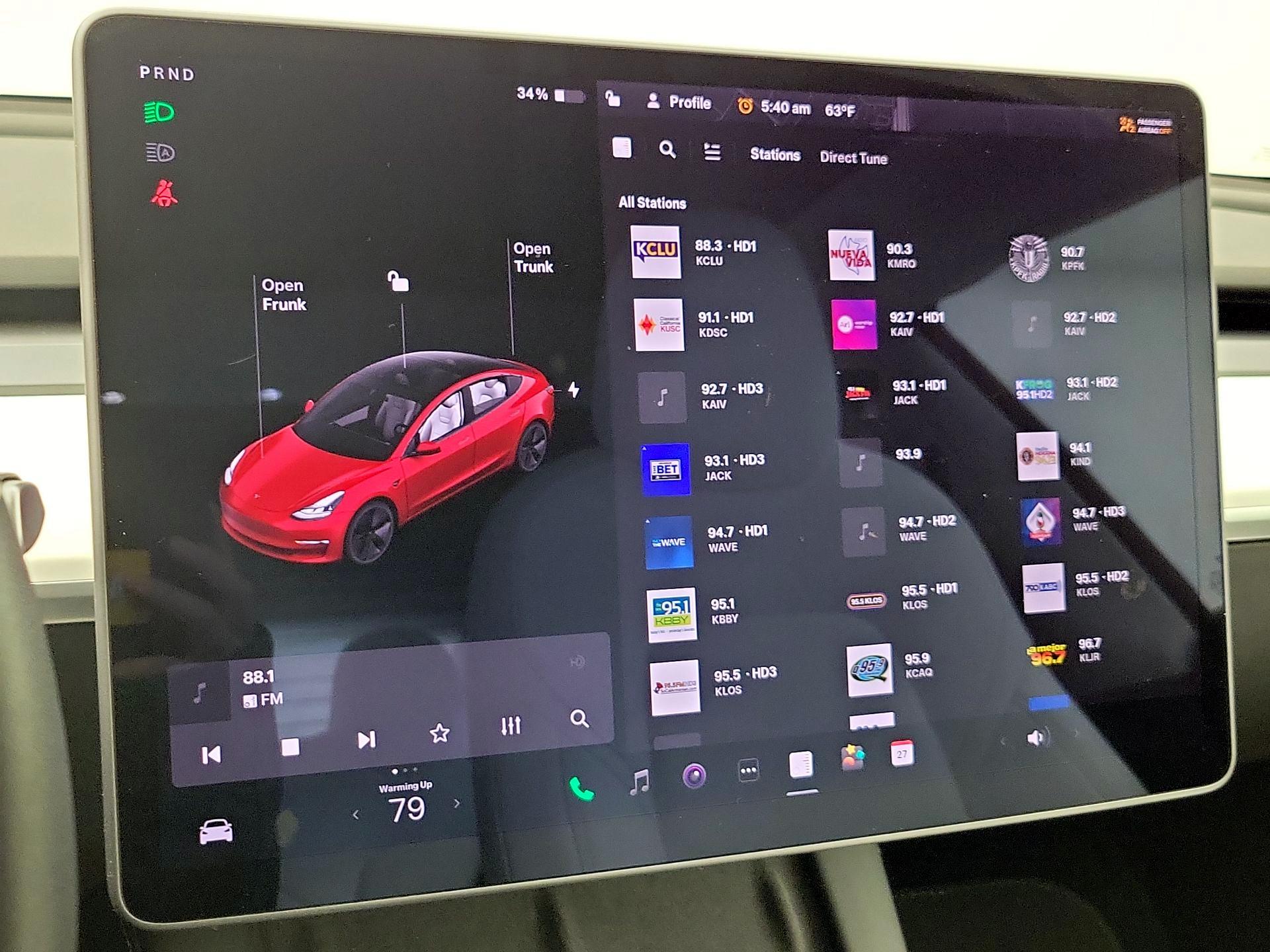 Thumbnail: 2021 Tesla Model 3 - 15