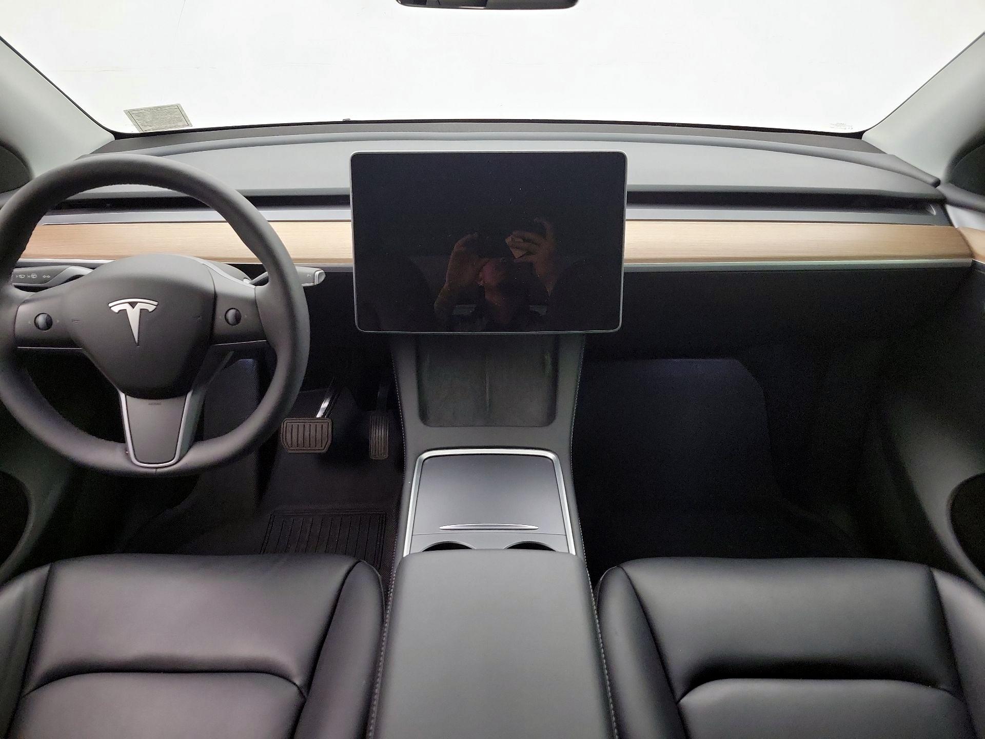 Thumbnail: 2023 Tesla Model Y - 9