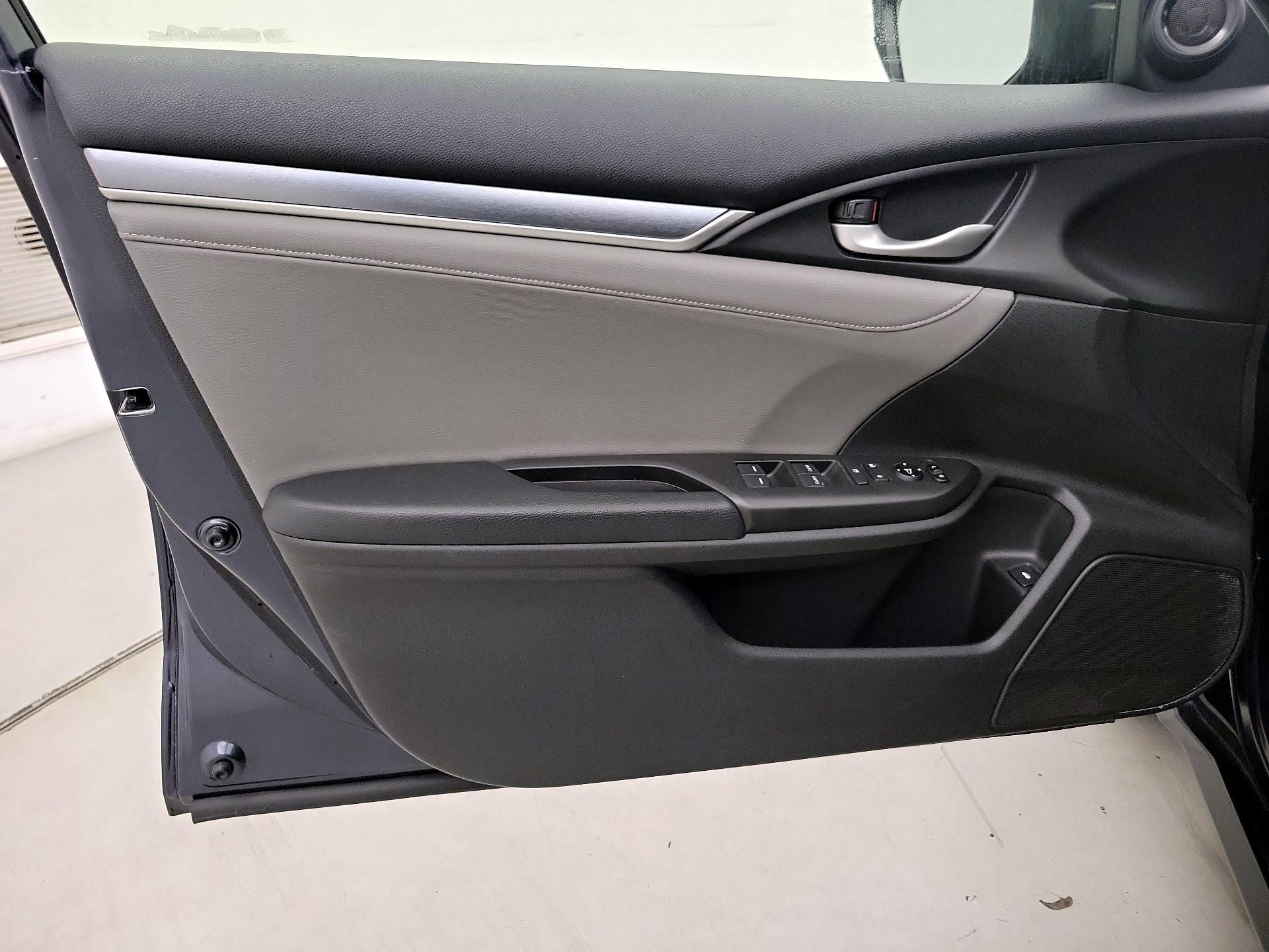 Thumbnail: 2018 Honda Civic - 12