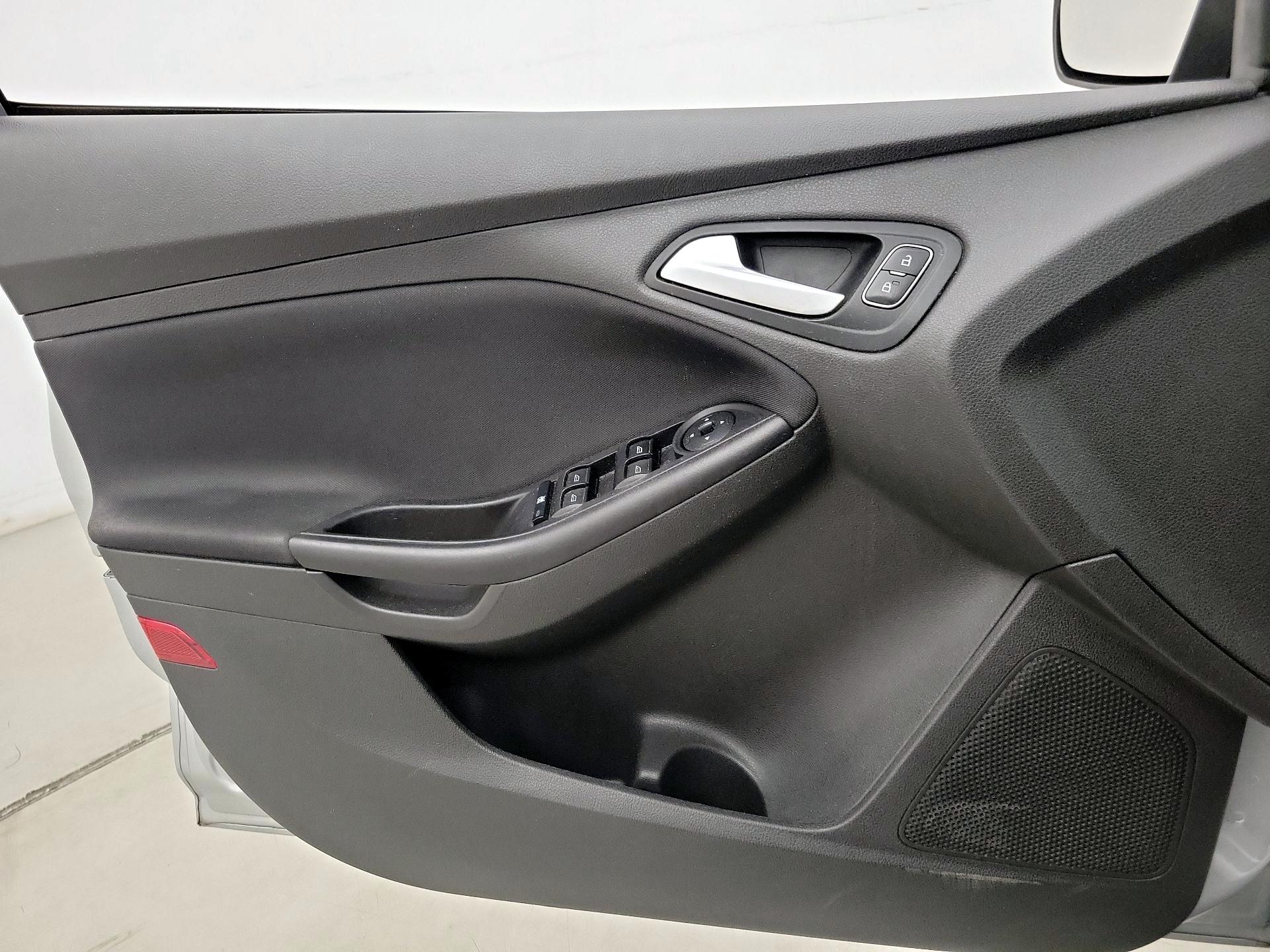 Thumbnail: 2018 Ford Focus - 12