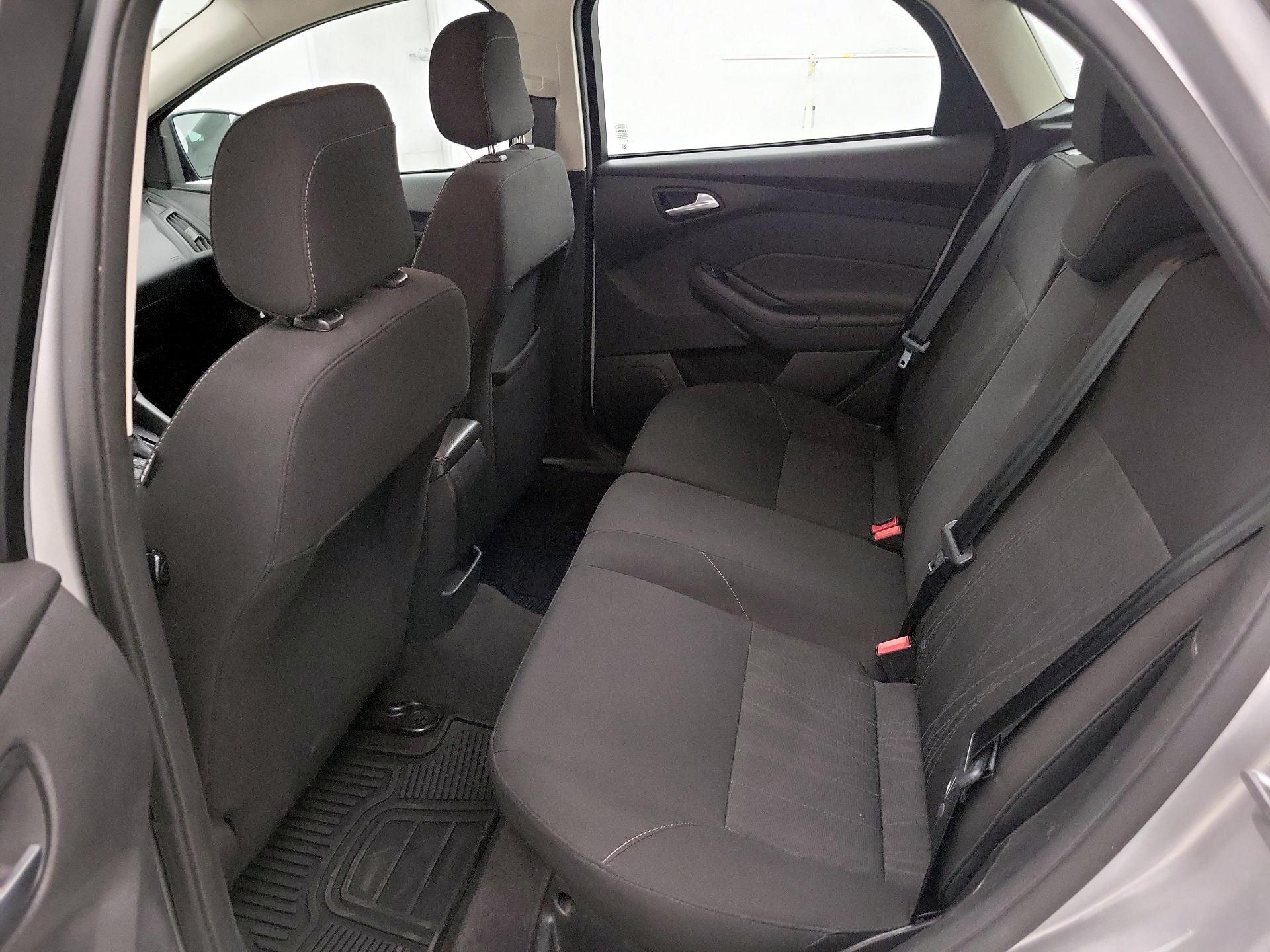 Thumbnail: 2018 Ford Focus - 19