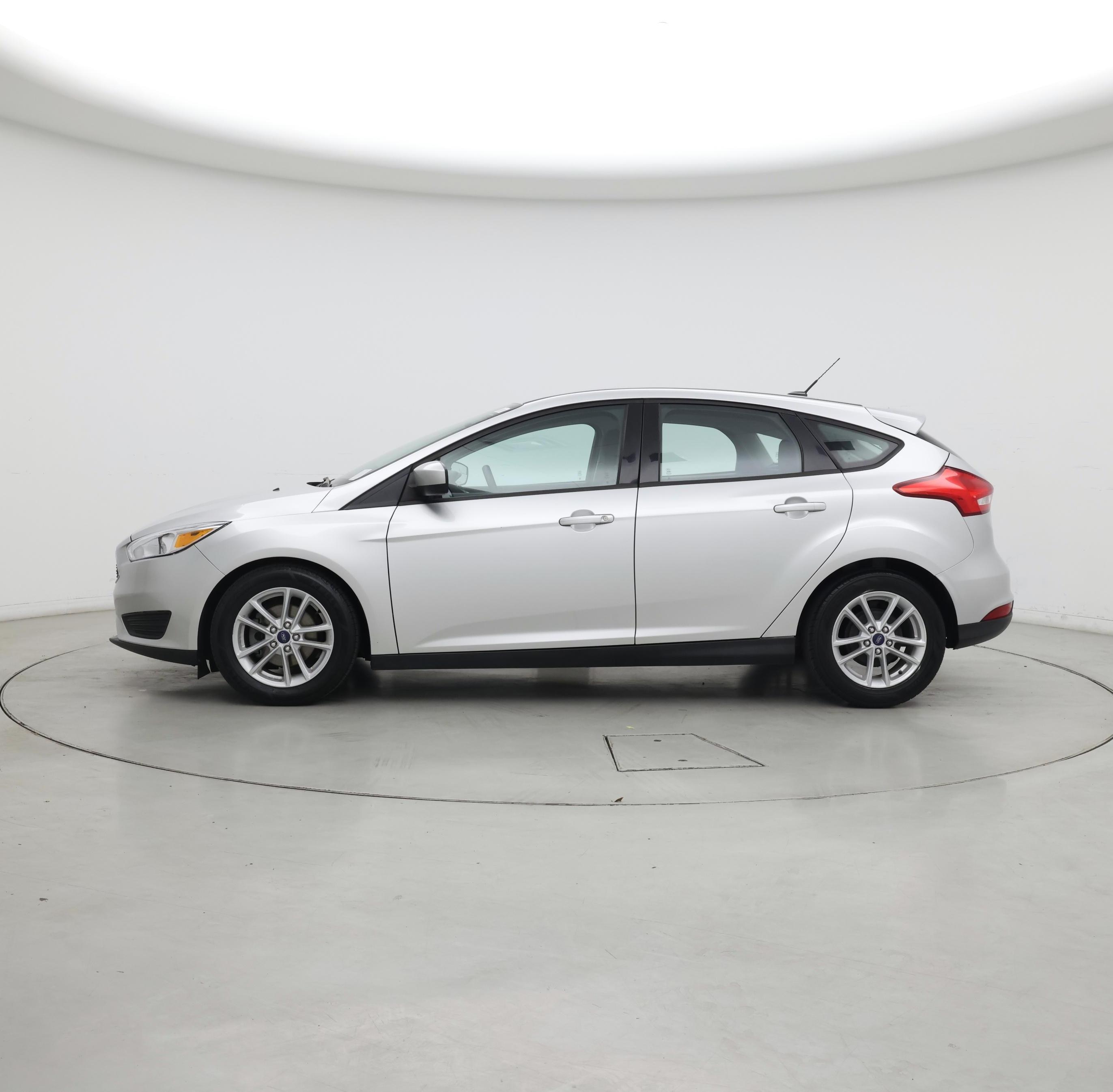 Thumbnail: 2018 Ford Focus - 3