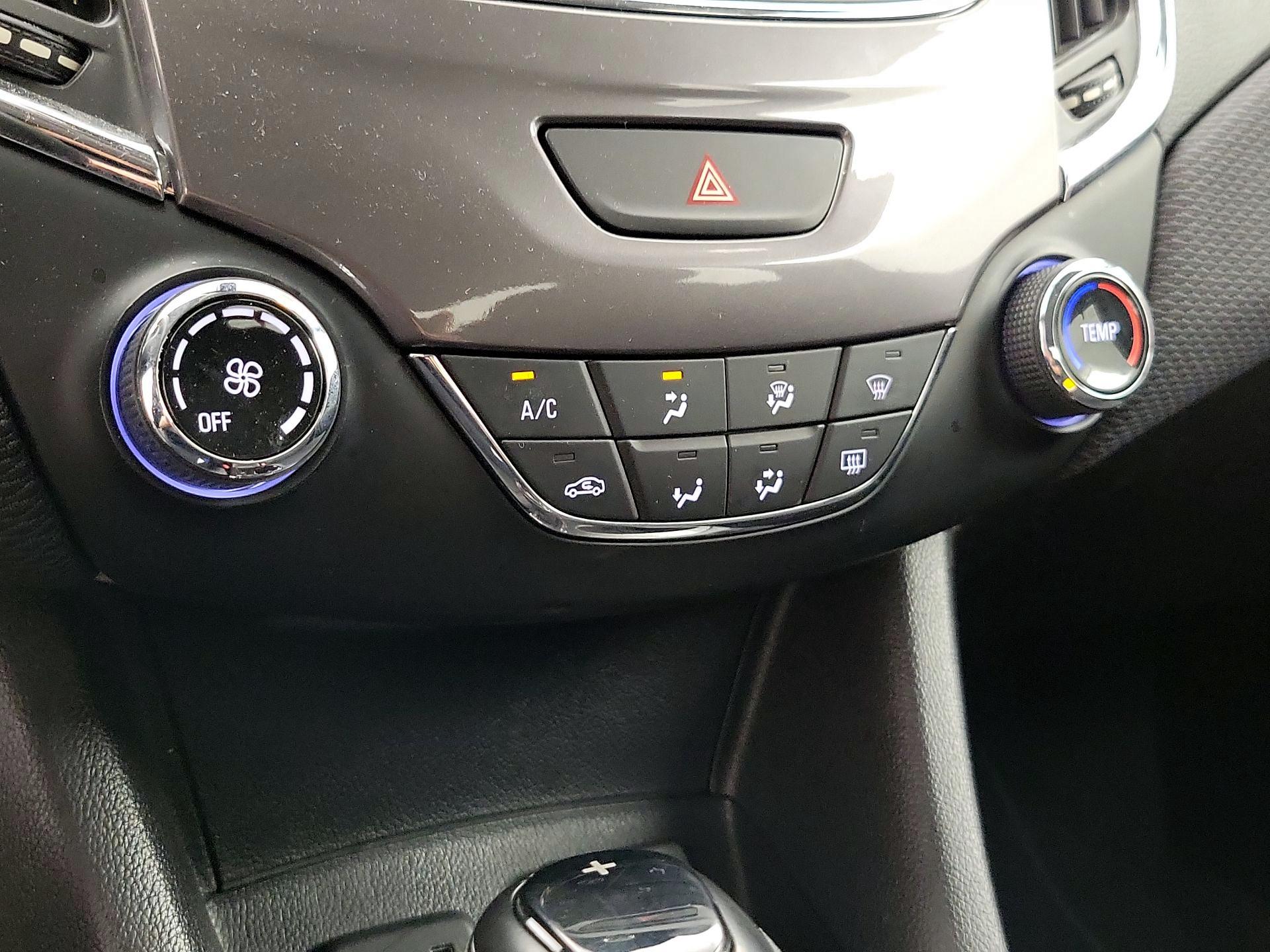 Thumbnail: 2019 Chevrolet Cruze - 16