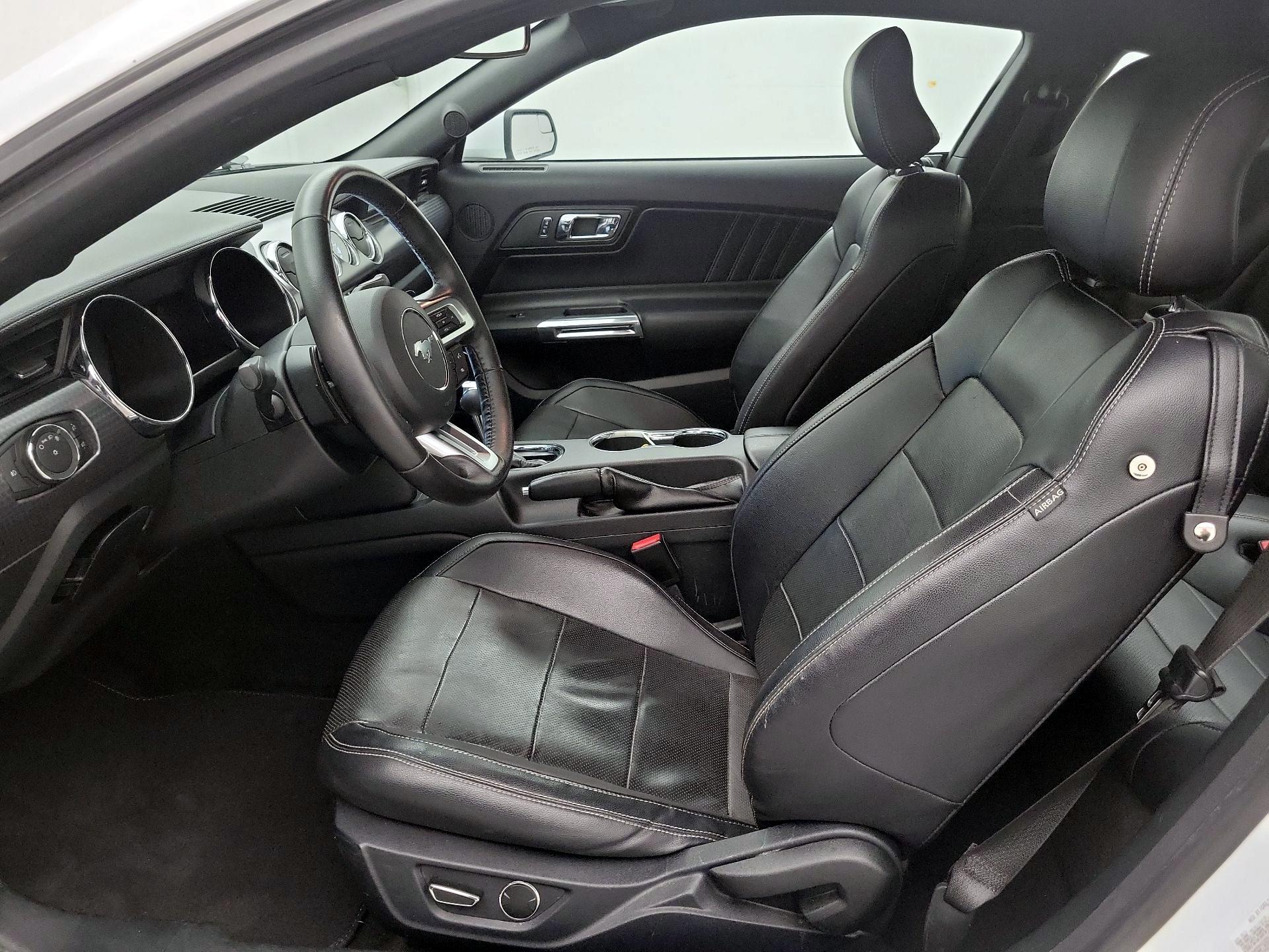 Thumbnail: 2016 Ford Mustang - 11