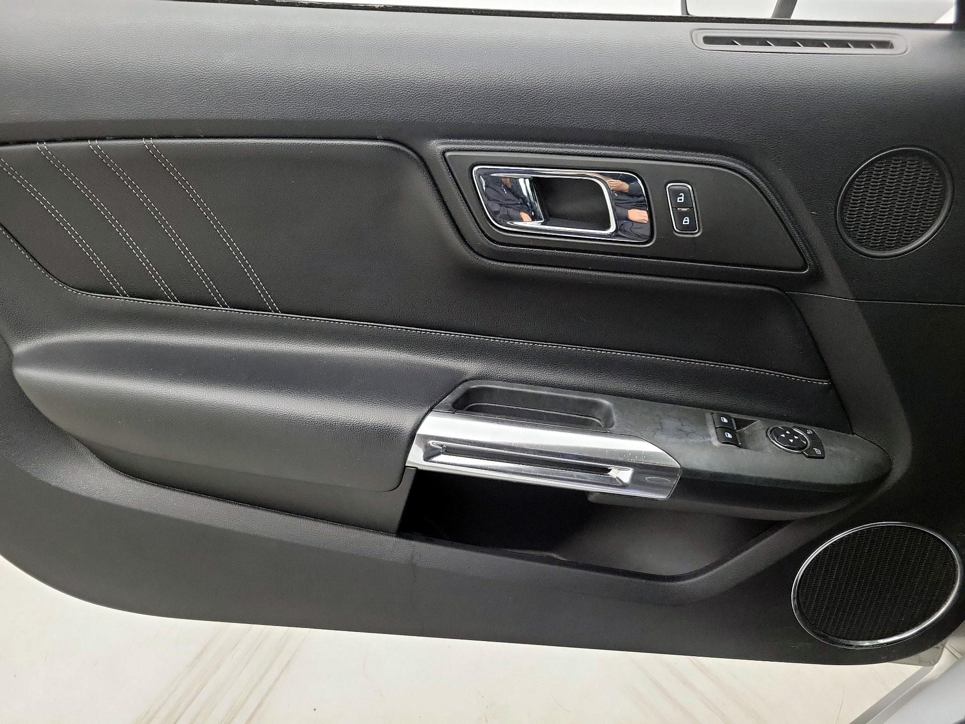 Thumbnail: 2016 Ford Mustang - 12