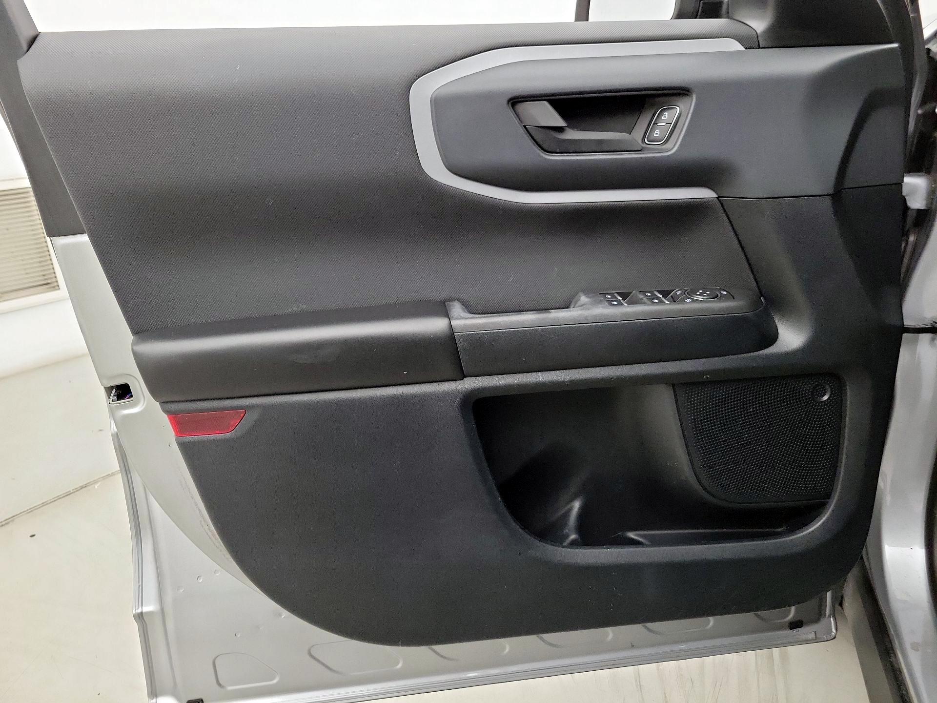 Thumbnail: 2021 Ford Bronco Sport - 12