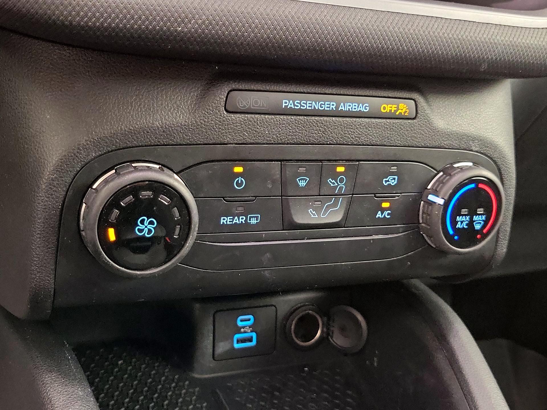 Thumbnail: 2021 Ford Bronco Sport - 16