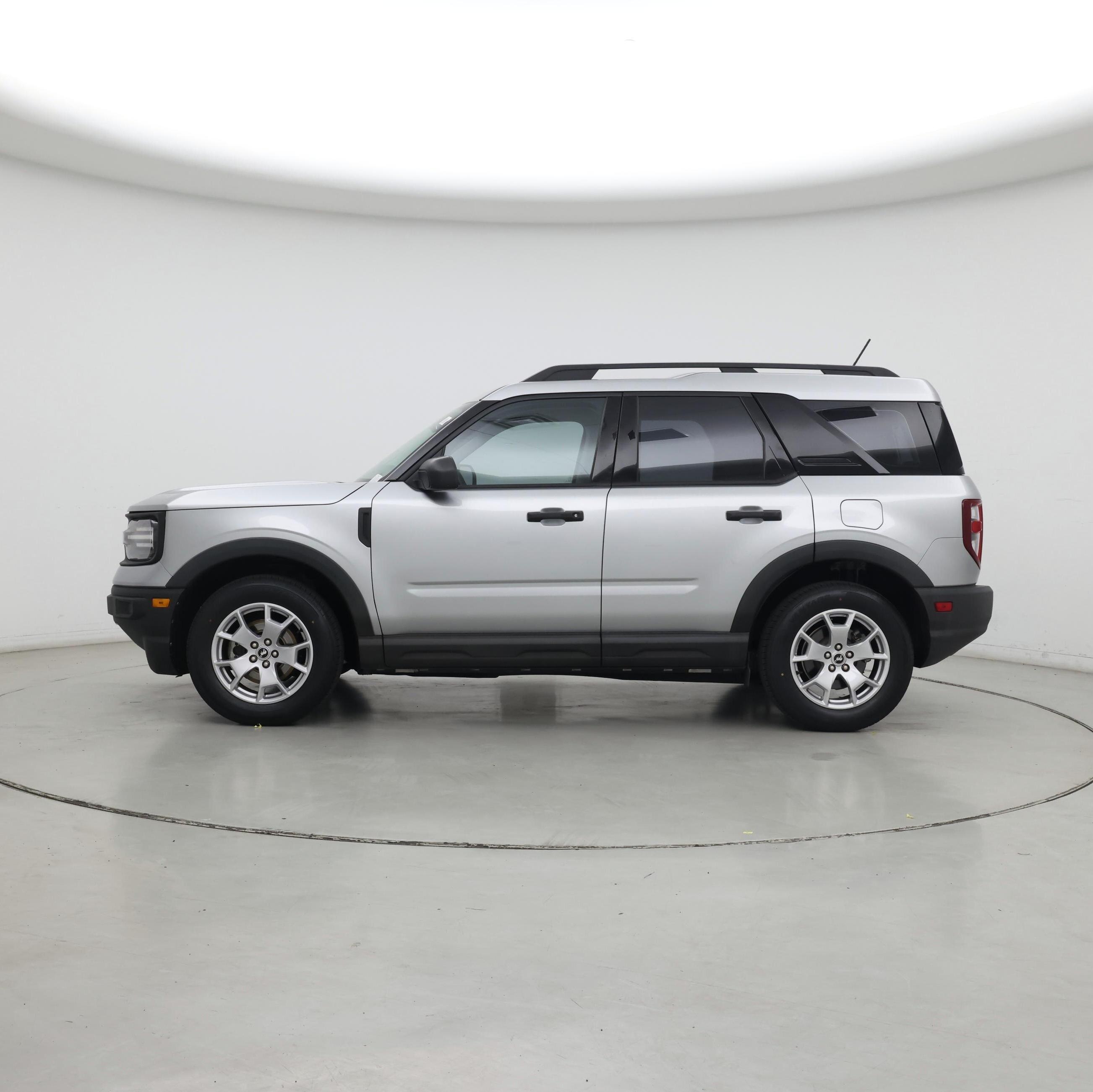 Thumbnail: 2021 Ford Bronco Sport - 3