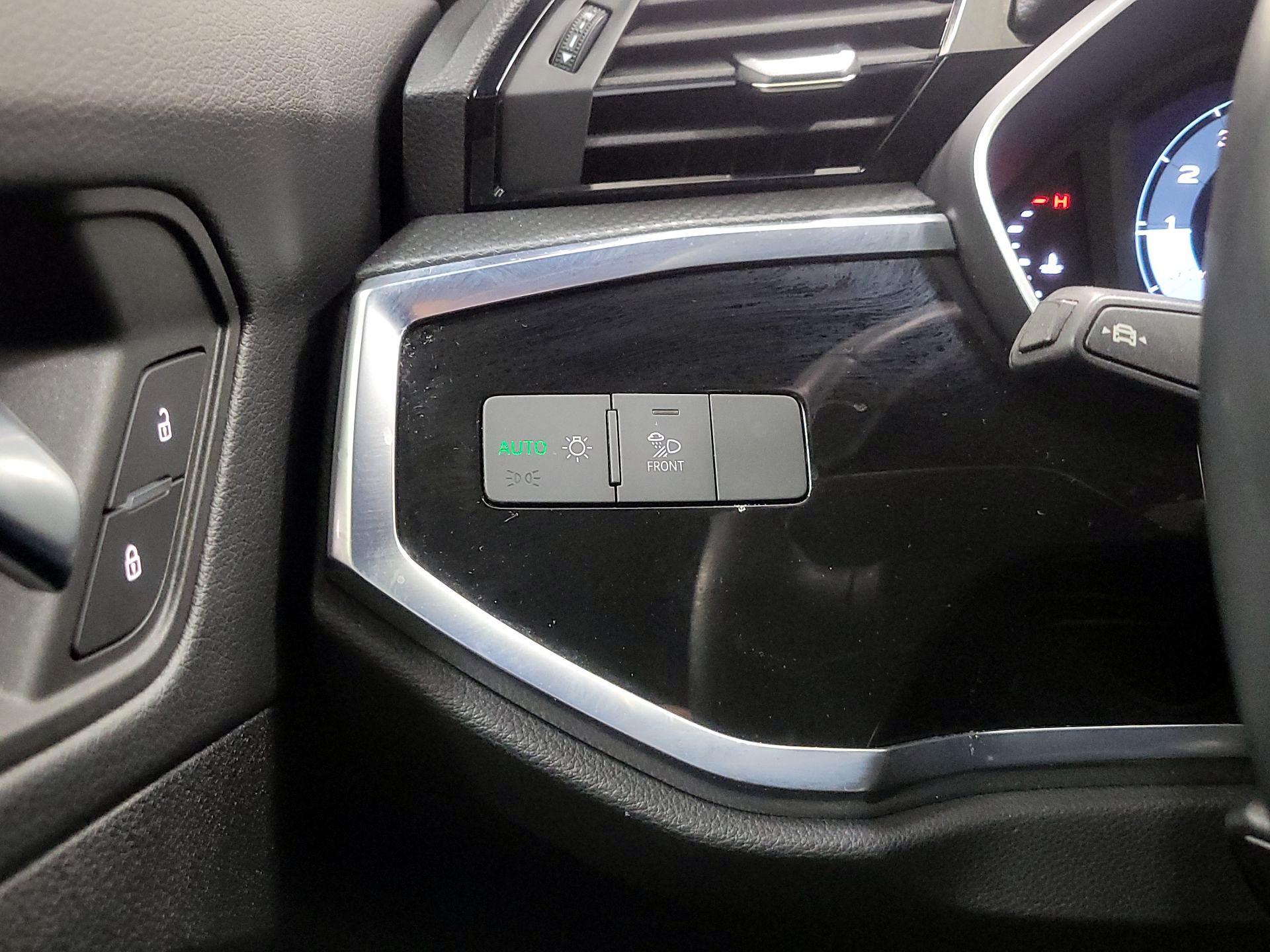 Thumbnail: 2022 Audi Q3 - 13