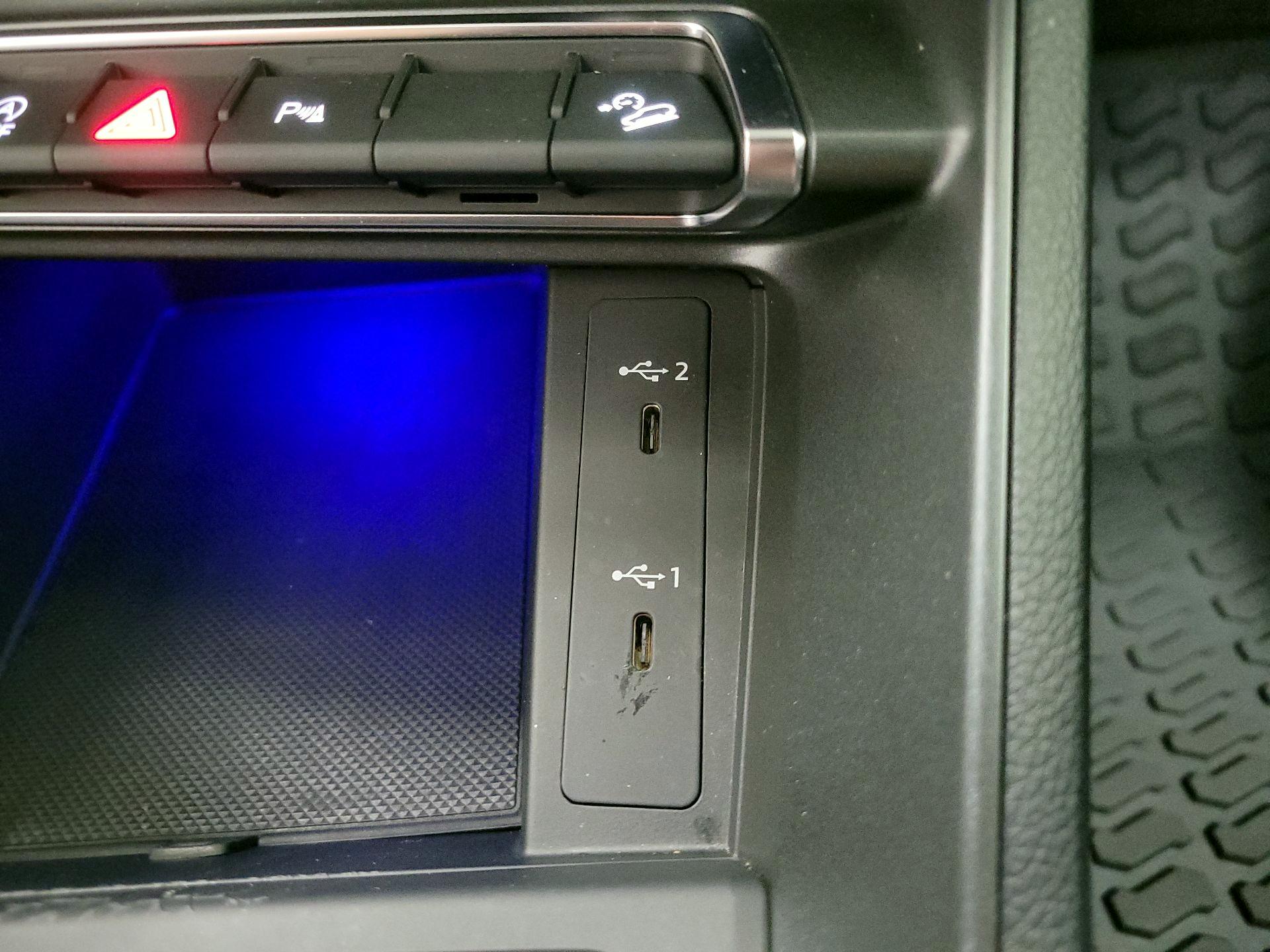 Thumbnail: 2022 Audi Q3 - 18