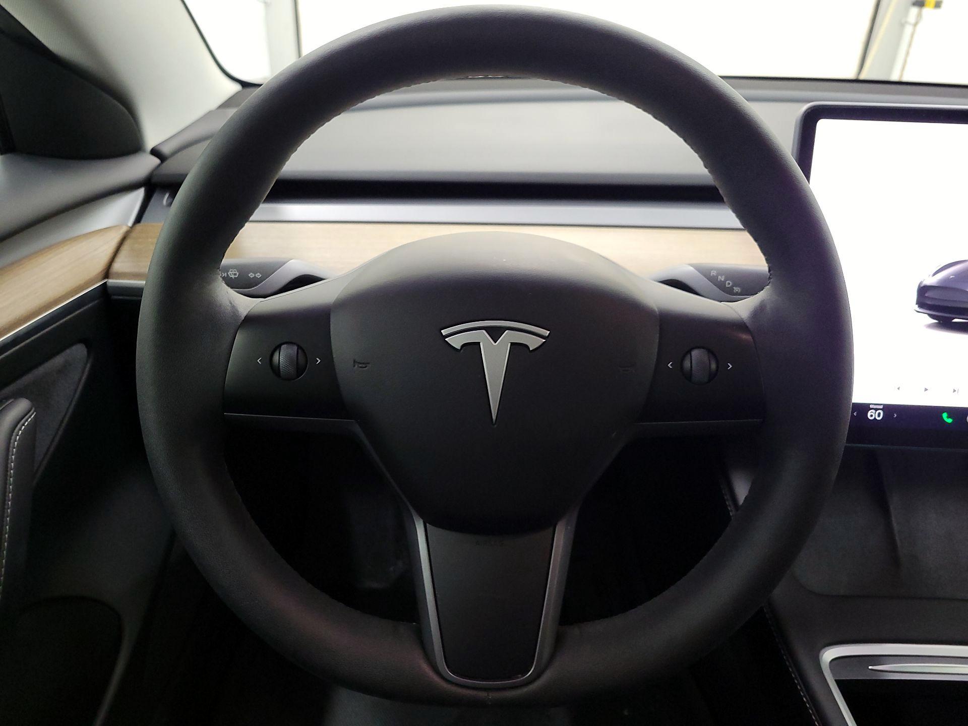 Thumbnail: 2023 Tesla Model 3 - 10