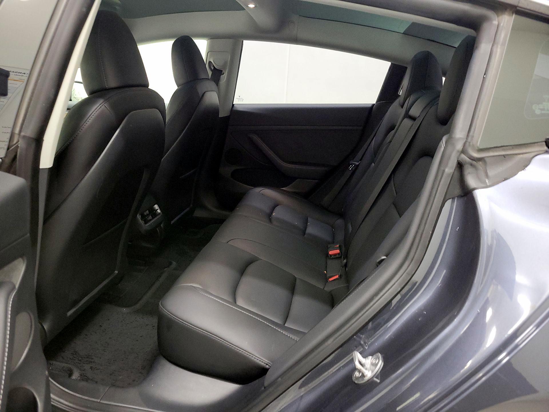 Thumbnail: 2023 Tesla Model 3 - 20