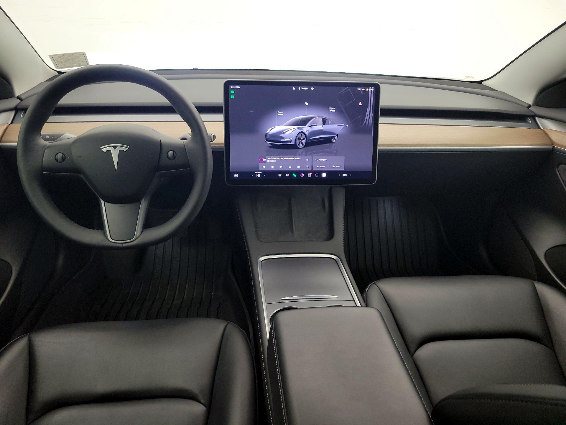 Thumbnail: 2023 Tesla Model 3 - 9