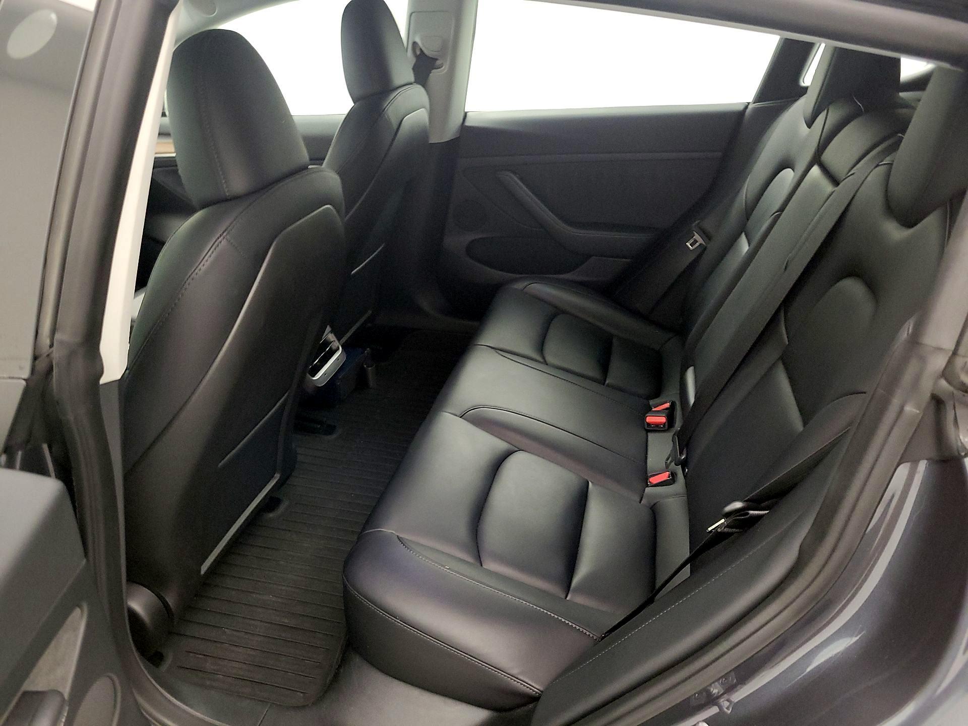 Thumbnail: 2023 Tesla Model 3 - 19