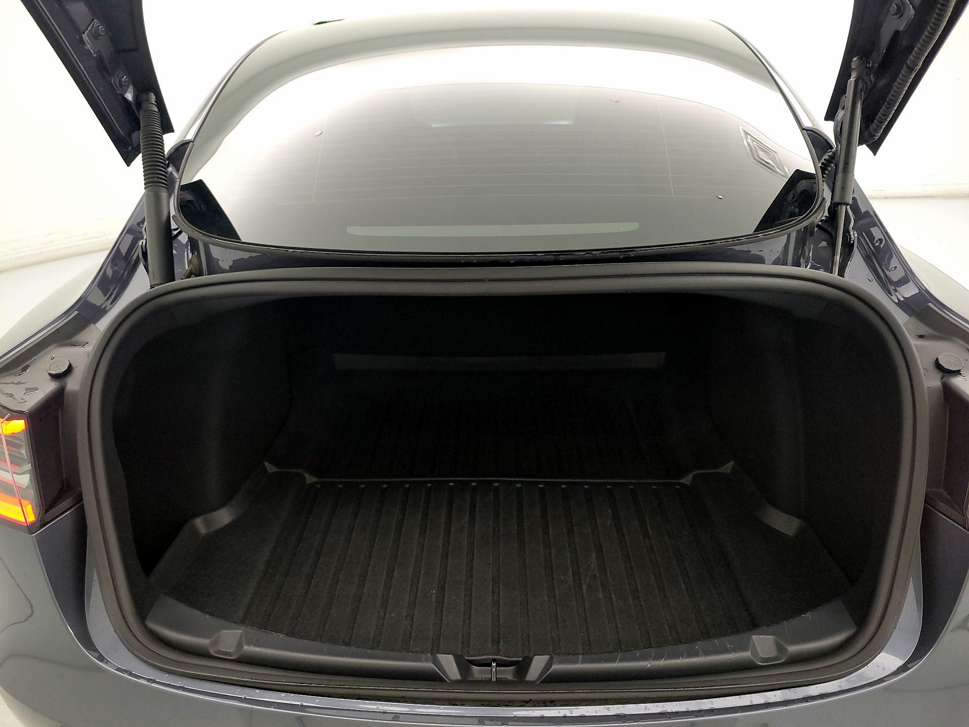 Thumbnail: 2023 Tesla Model 3 - 20