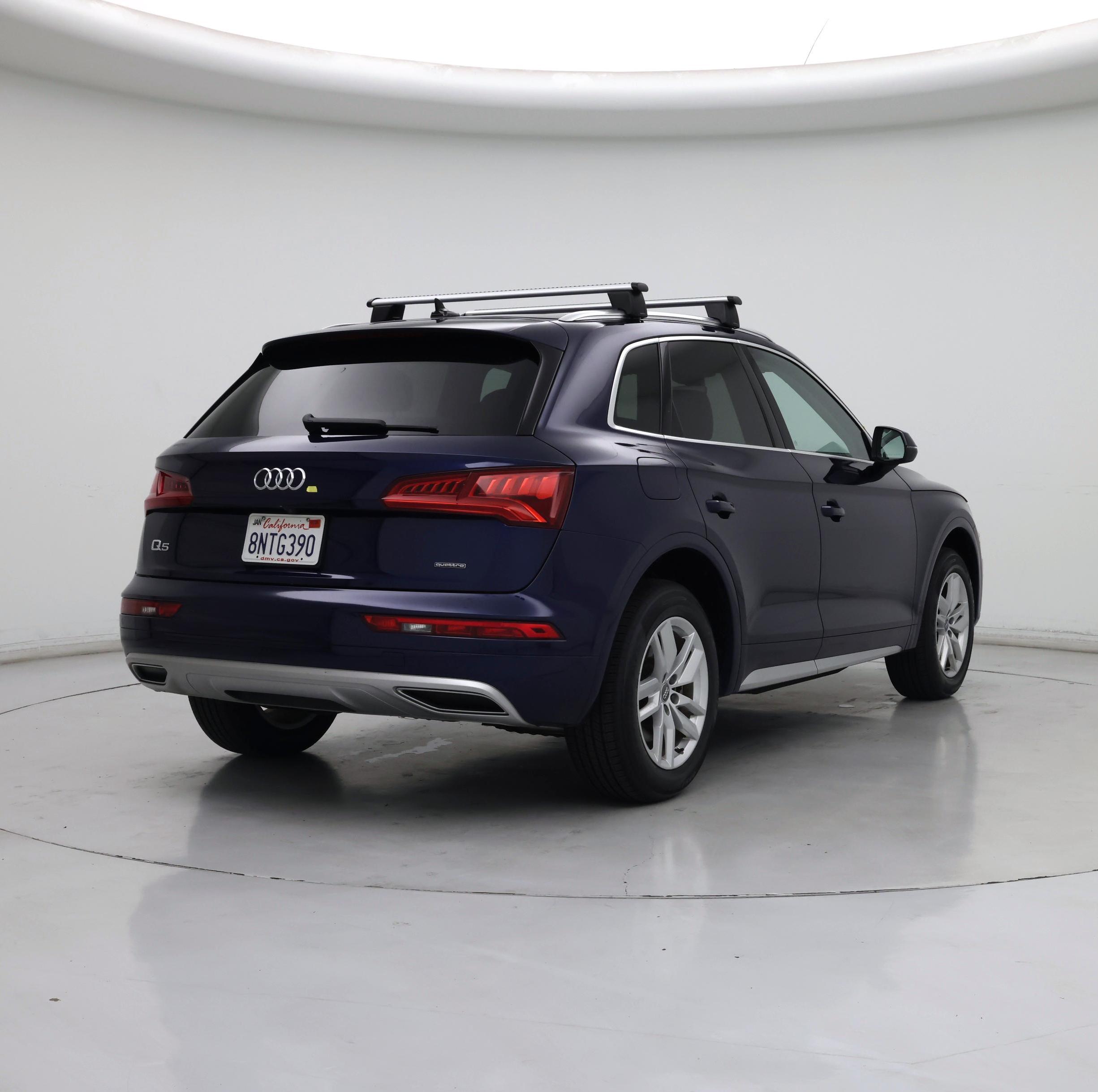 Thumbnail: 2020 Audi Q5 - 8