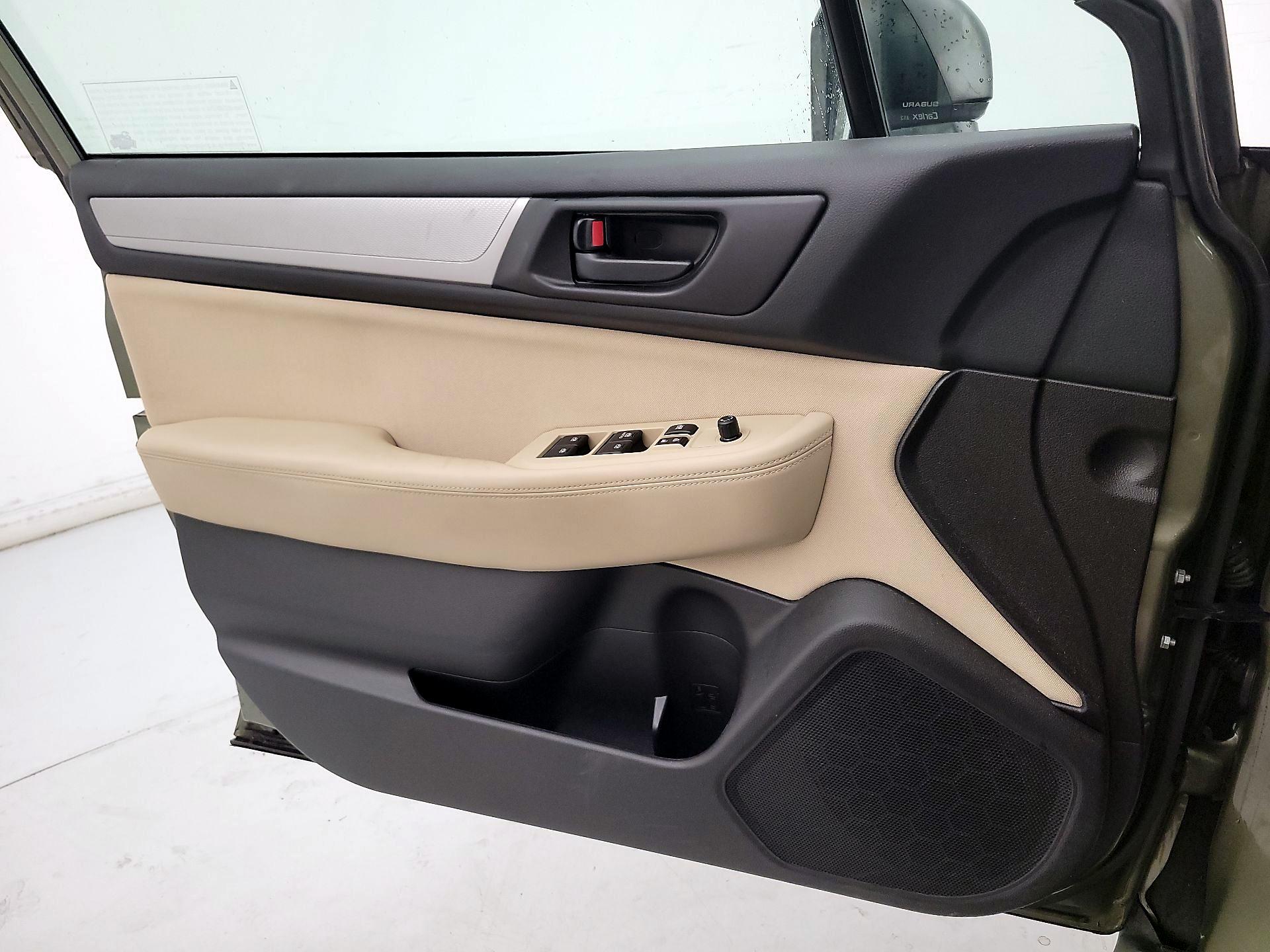 Thumbnail: 2017 Subaru Outback - 12