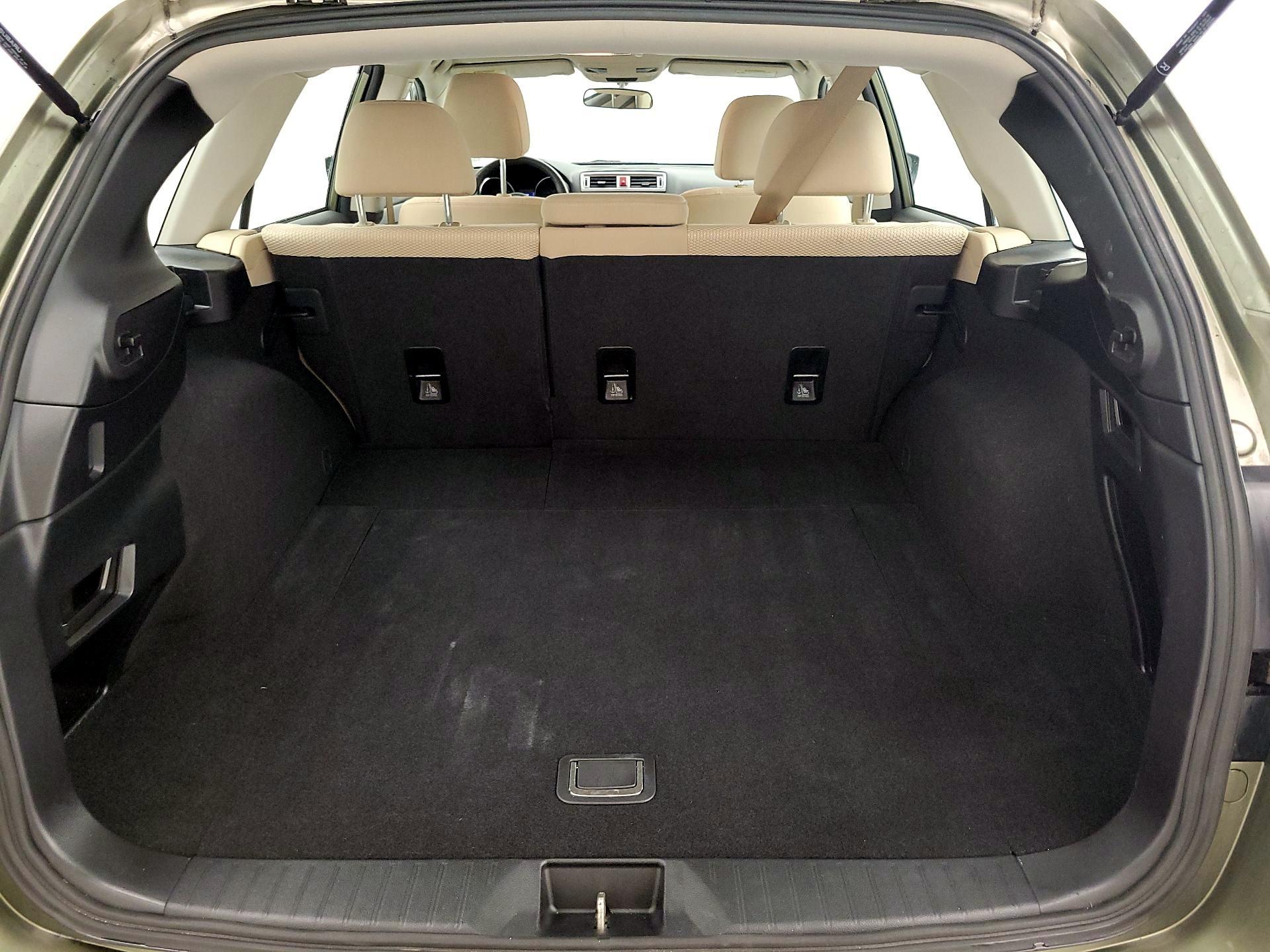 Thumbnail: 2017 Subaru Outback - 19