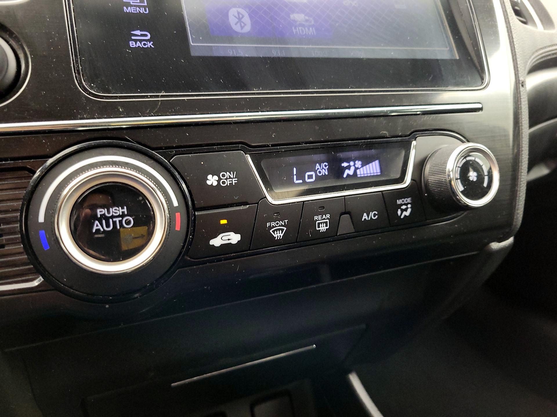 Thumbnail: 2015 Honda Civic - 16