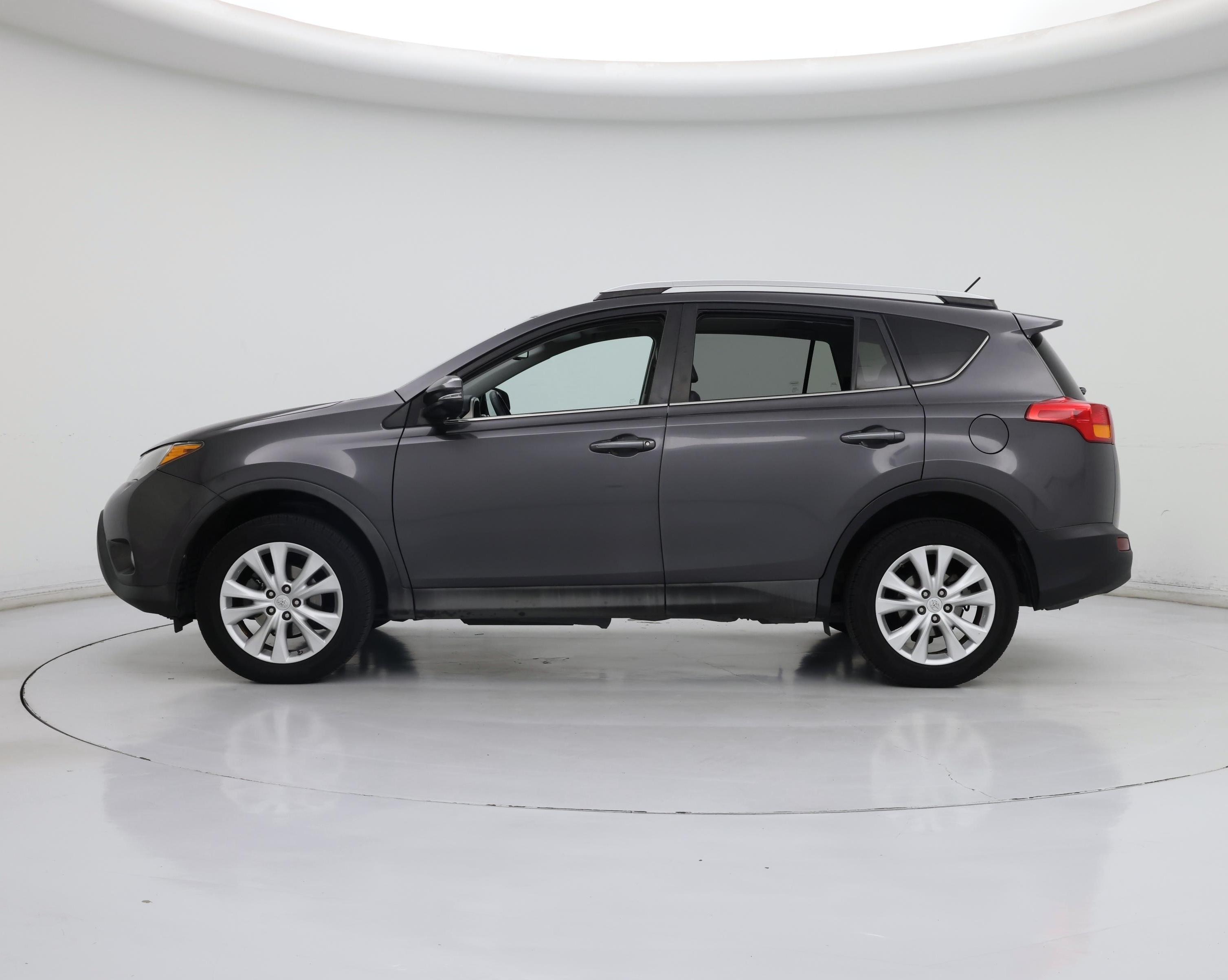 Thumbnail: 2015 Toyota RAV4 - 3