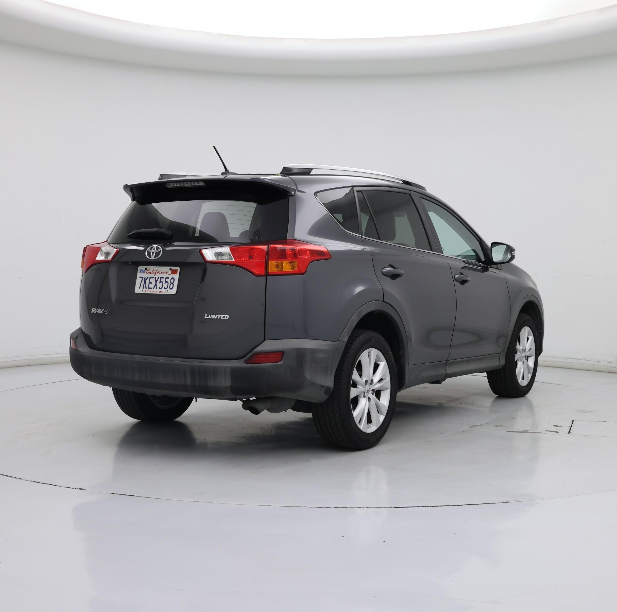 Thumbnail: 2015 Toyota RAV4 - 8