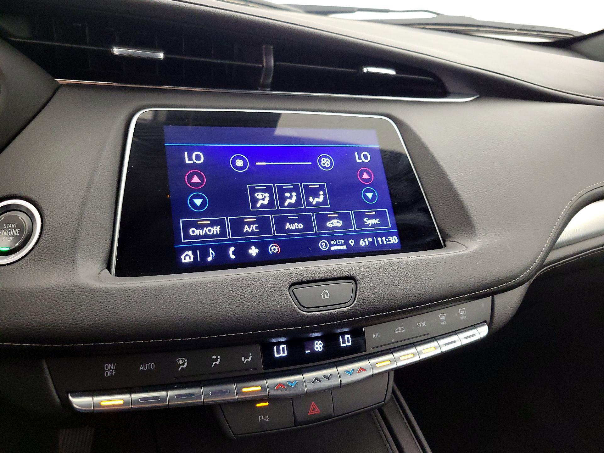 Thumbnail: 2022 Cadillac XT4 - 16
