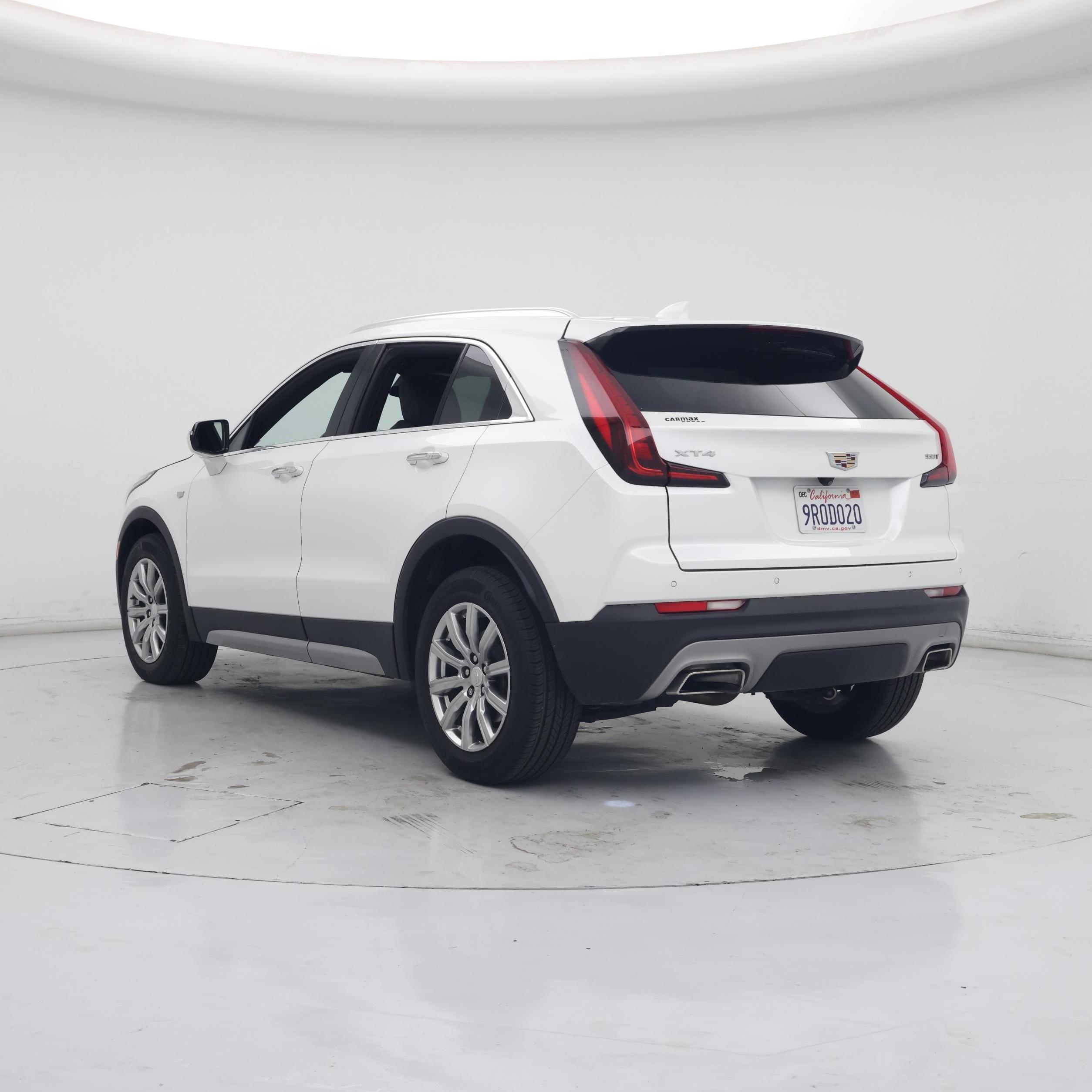 Thumbnail: 2022 Cadillac XT4 - 2