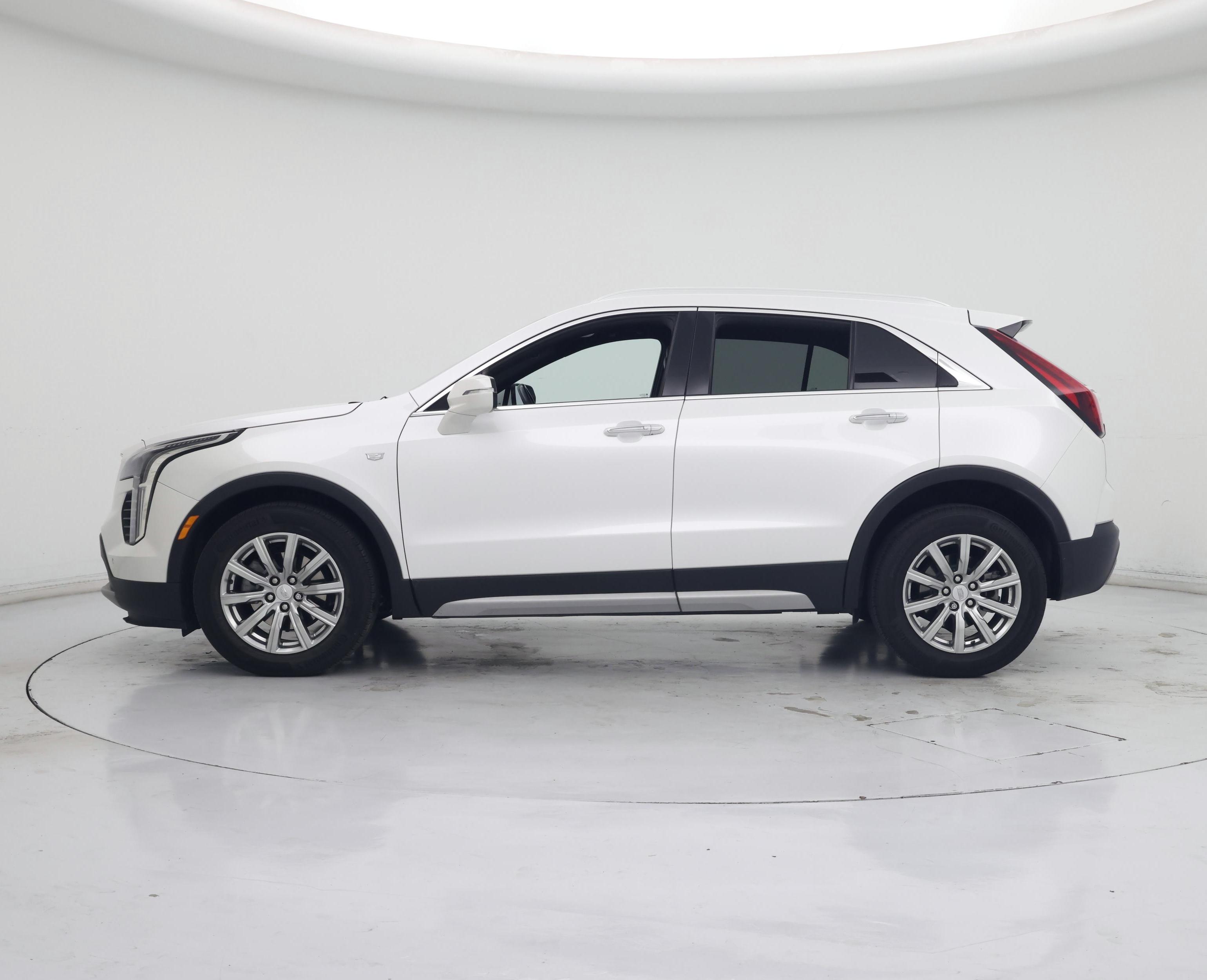 Thumbnail: 2022 Cadillac XT4 - 3