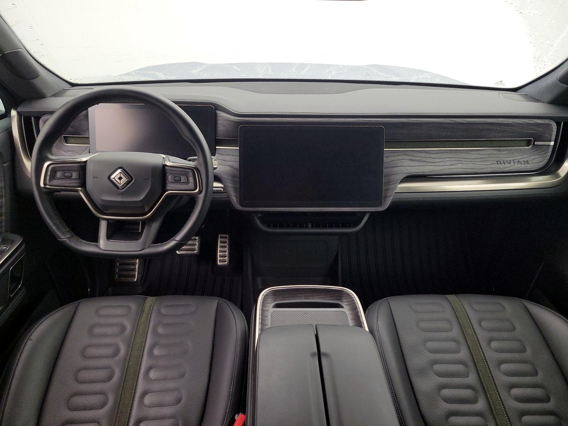 Thumbnail: 2022 Rivian R1T - 9