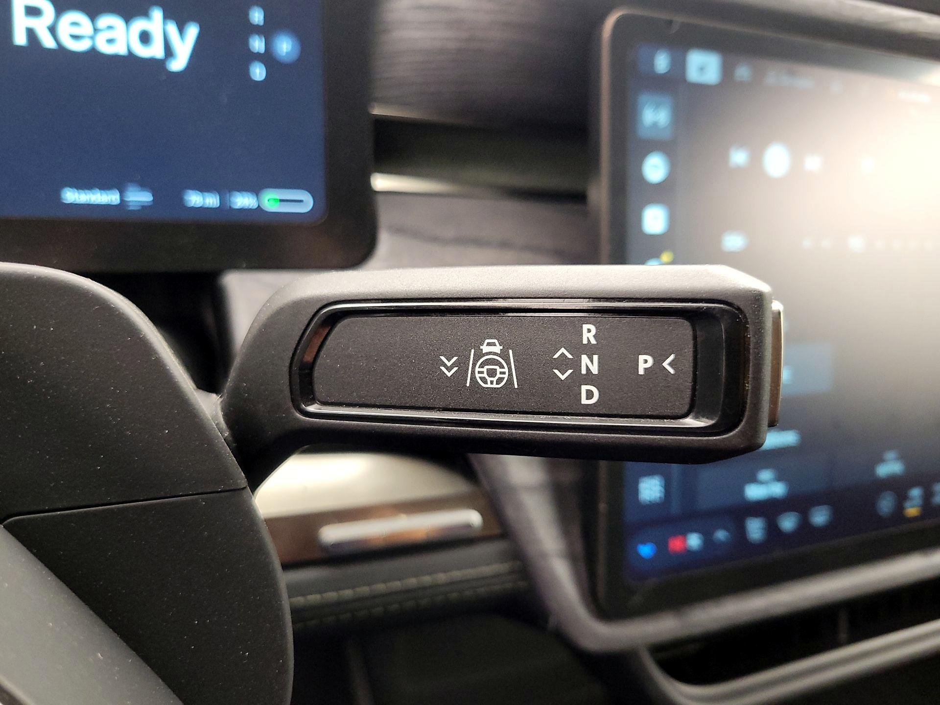 Thumbnail: 2022 Rivian R1T - 17