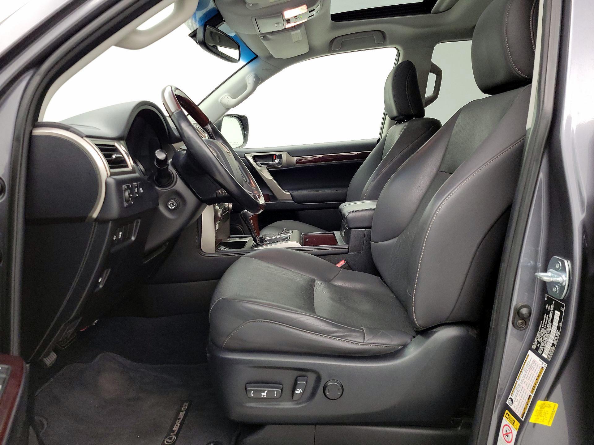 Thumbnail: 2019 Lexus GX - 11