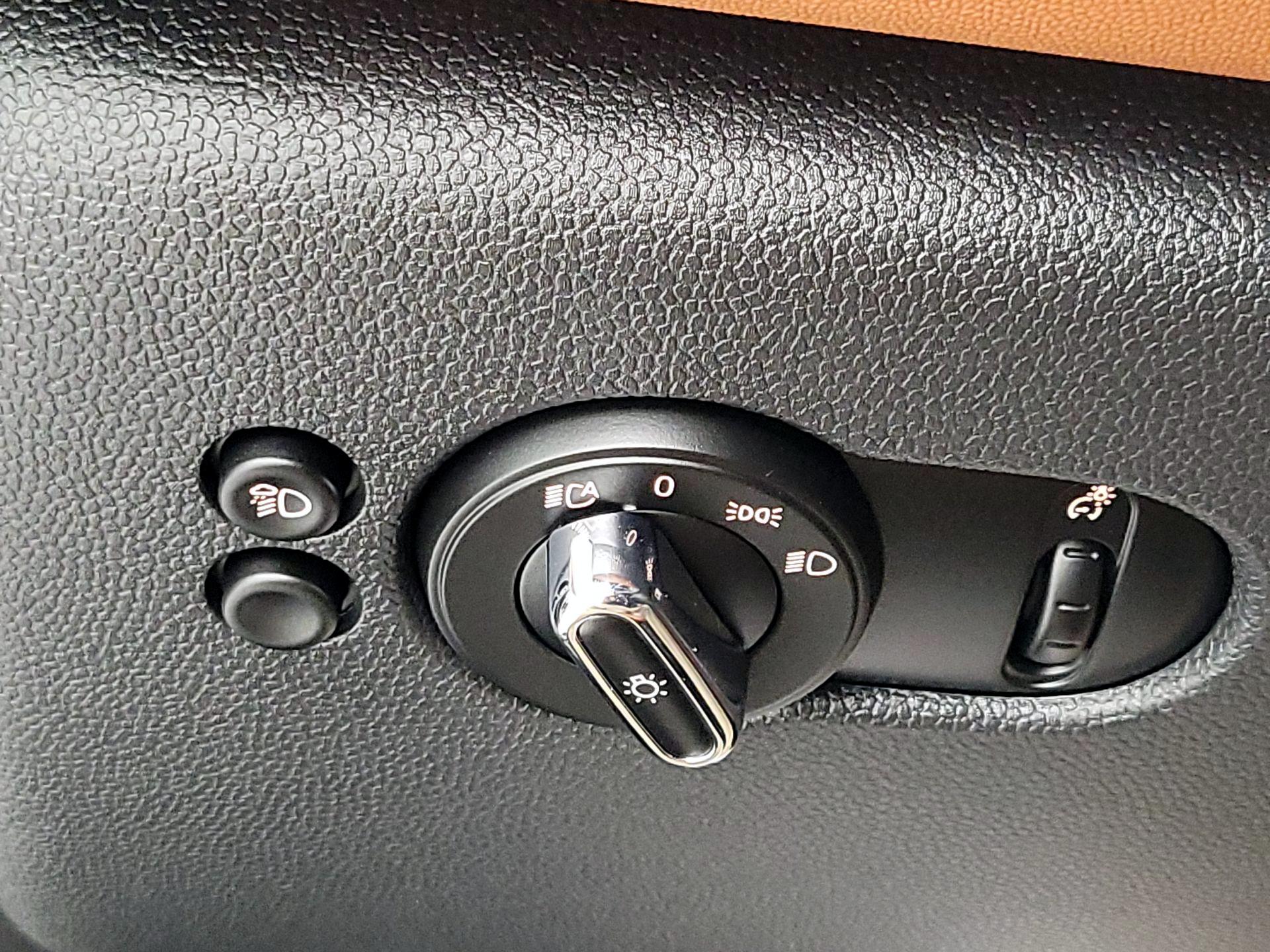 Thumbnail: 2023 MINI Cooper Hardtop - 13