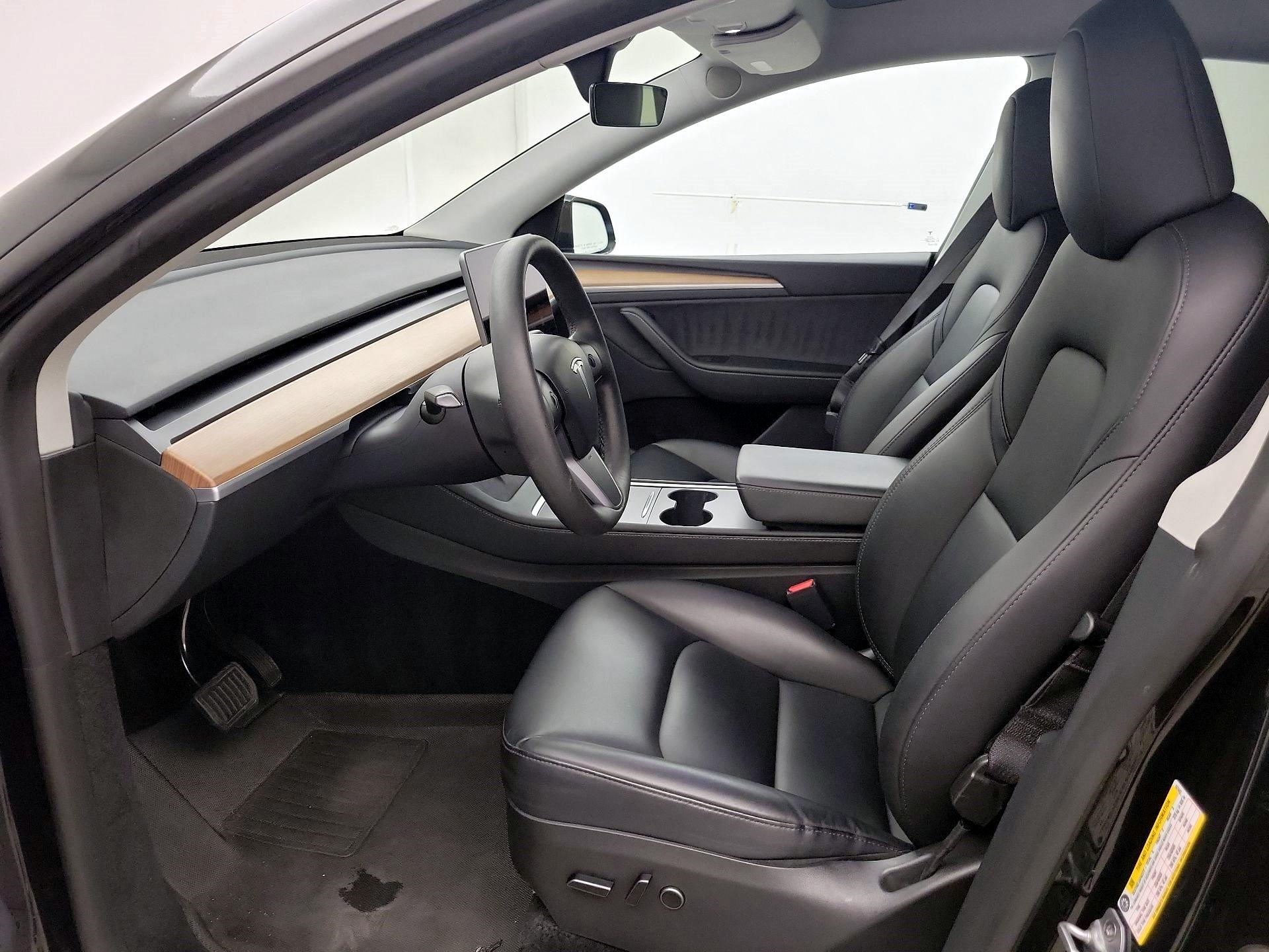 Thumbnail: 2023 Tesla Model Y - 11