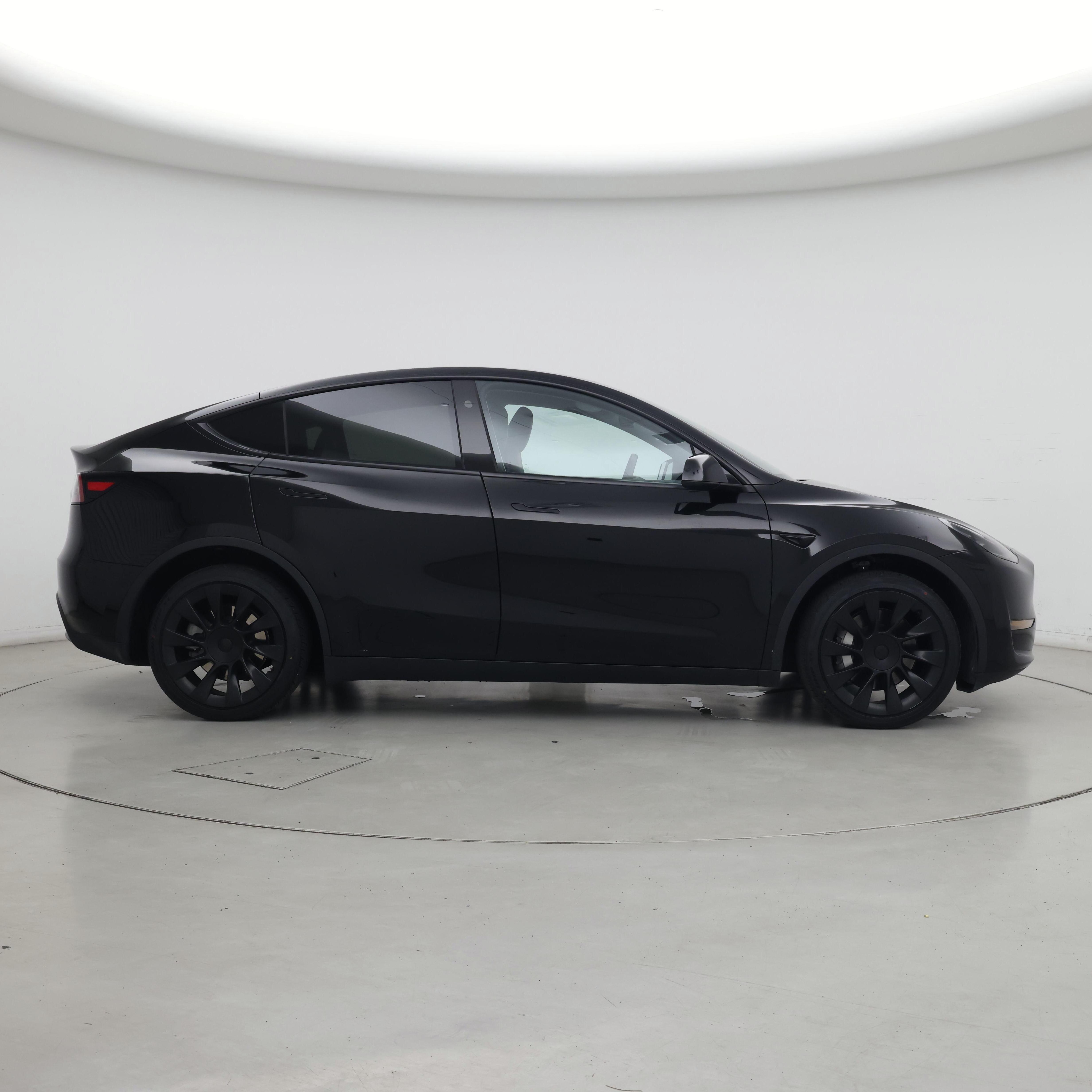 Thumbnail: 2023 Tesla Model Y - 7