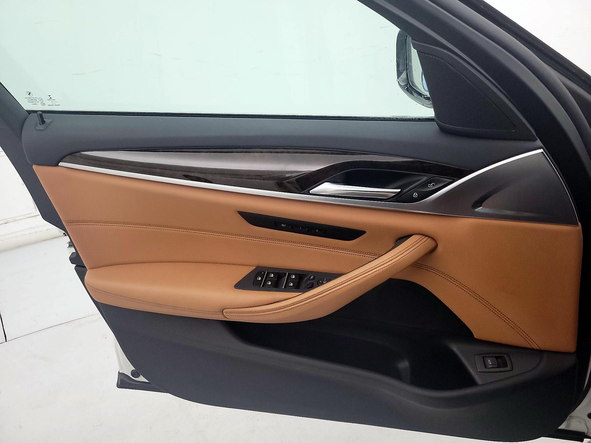 Thumbnail: 2019 BMW 5 Series - 12