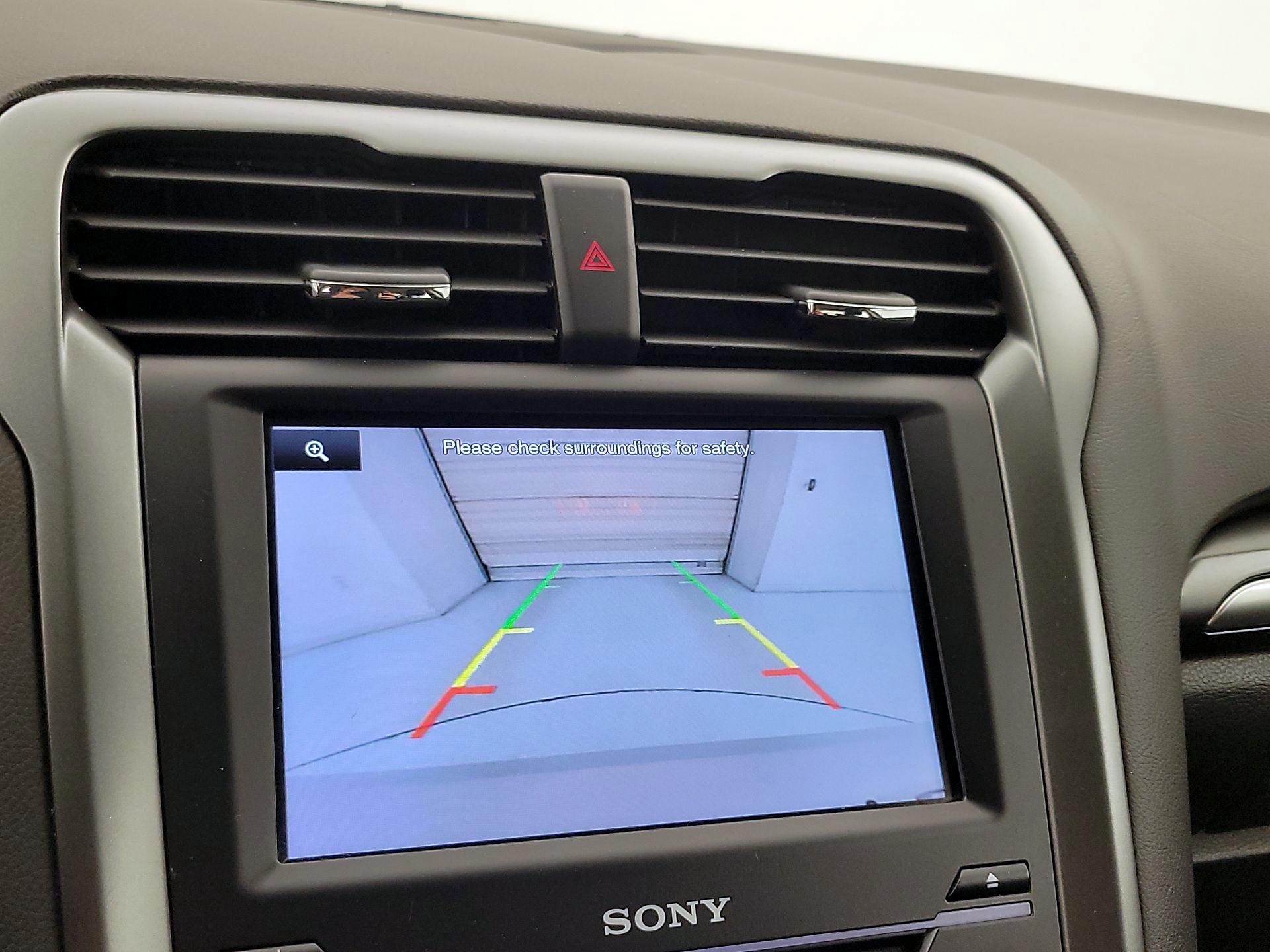 Thumbnail: 2014 Ford Fusion - 15