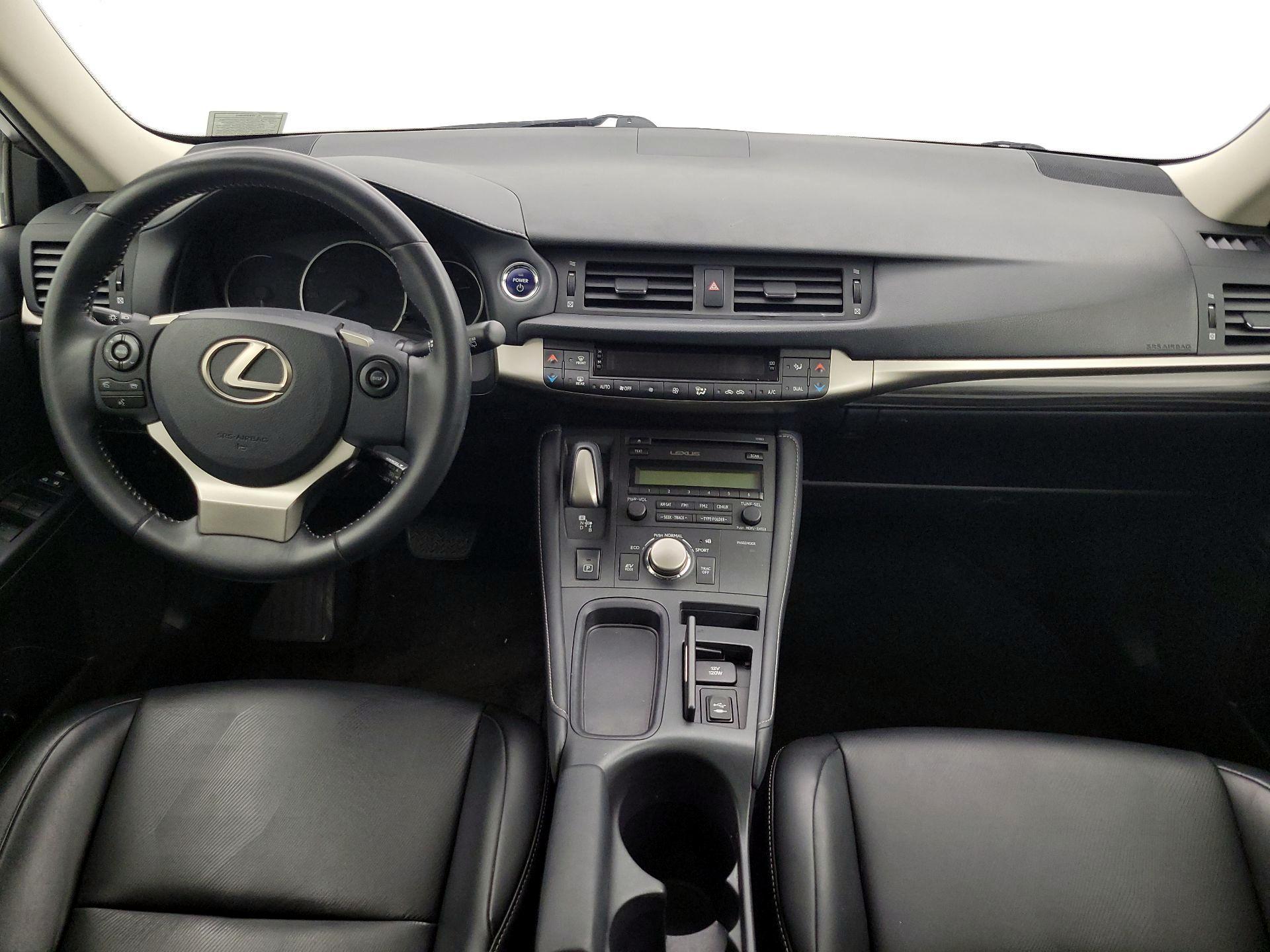 Thumbnail: 2015 Lexus CT - 9