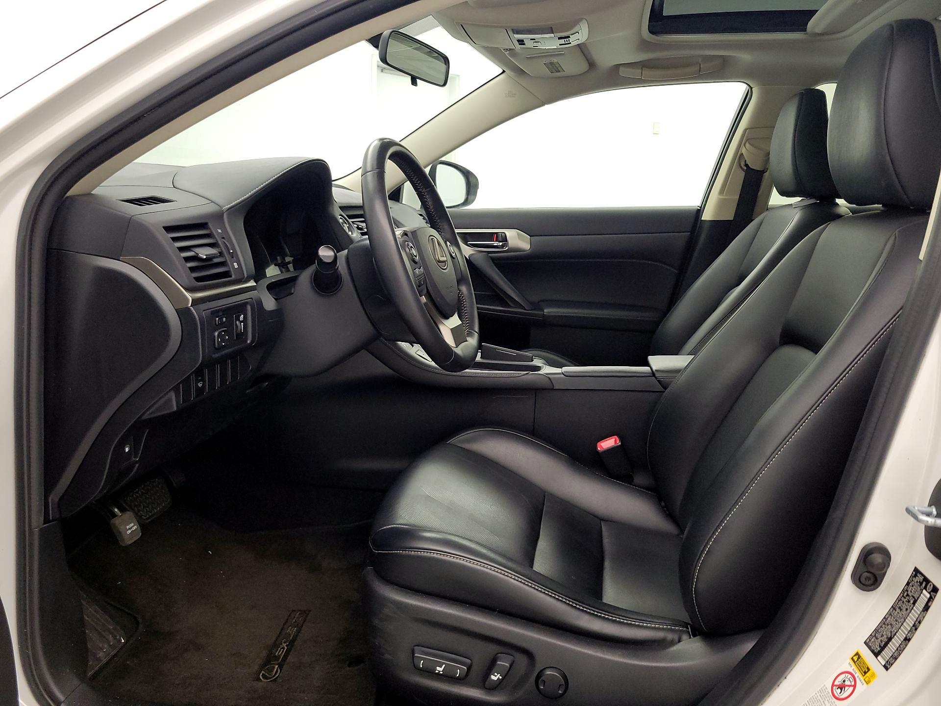 Thumbnail: 2015 Lexus CT - 11