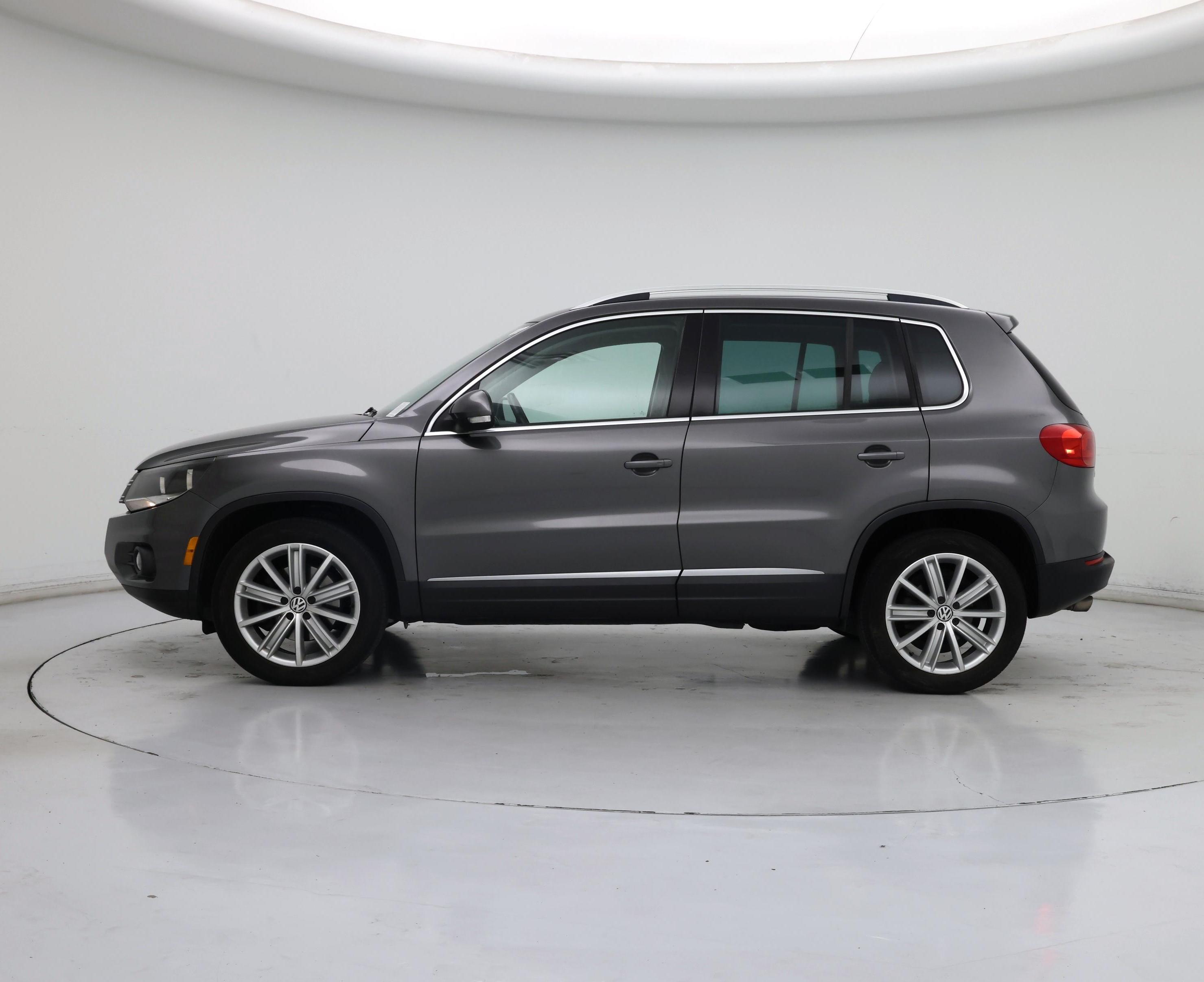 Thumbnail: 2015 Volkswagen Tiguan - 3