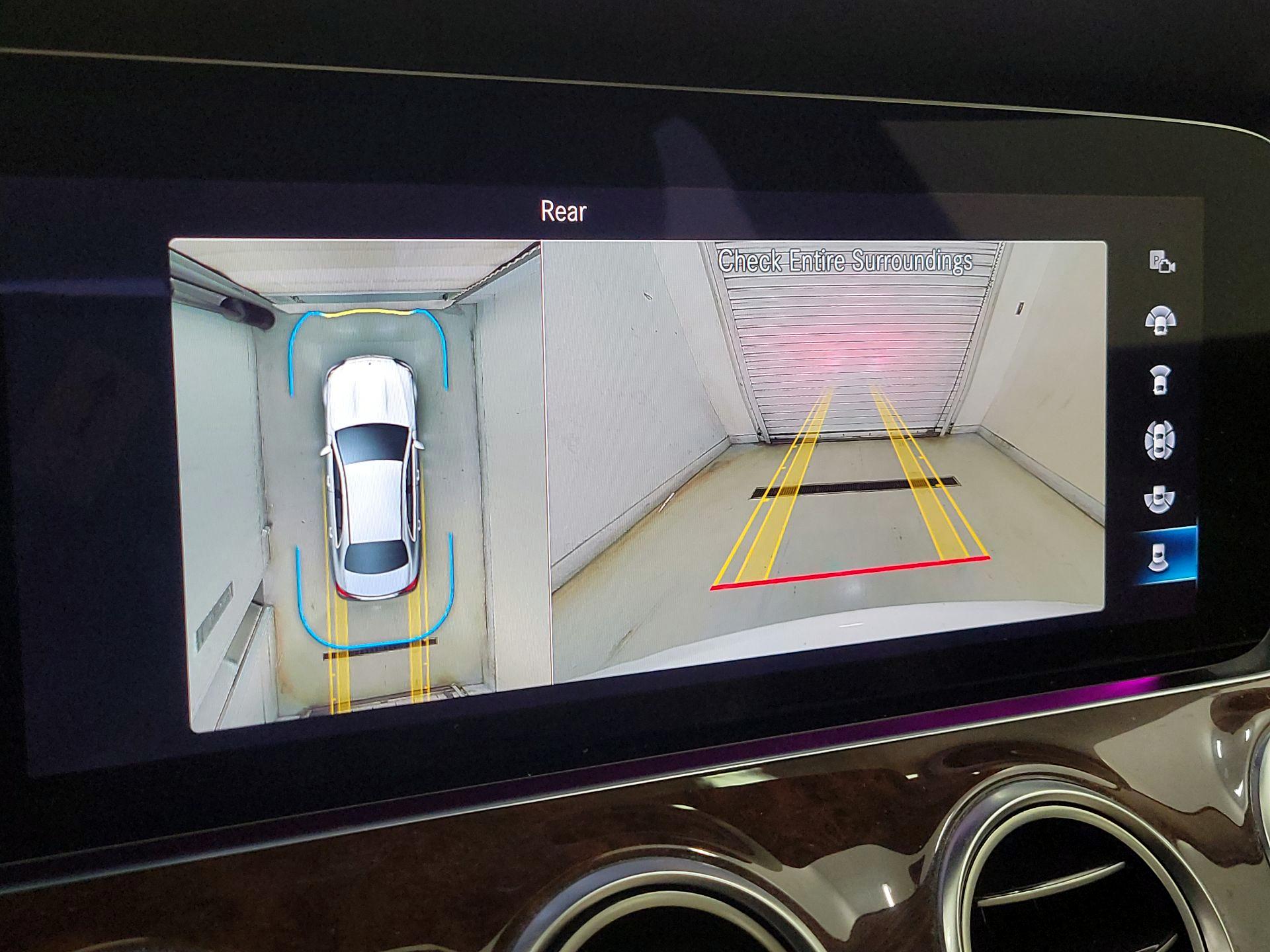 Thumbnail: 2022 Mercedes-Benz E-Class - 14