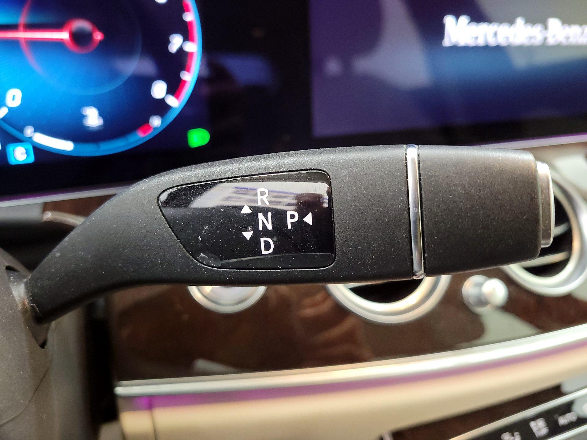 Thumbnail: 2022 Mercedes-Benz E-Class - 17