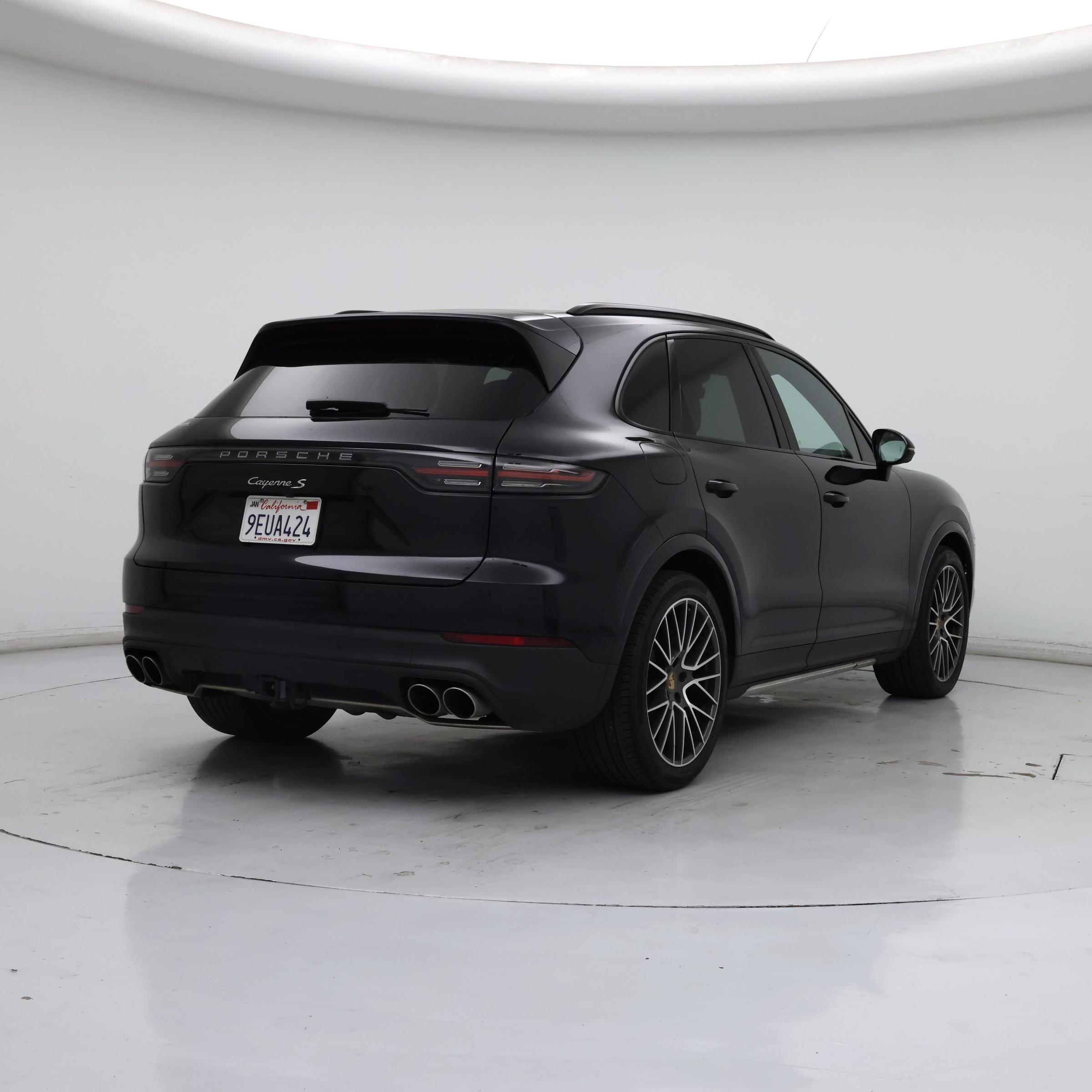 Thumbnail: 2022 Porsche Cayenne - 8