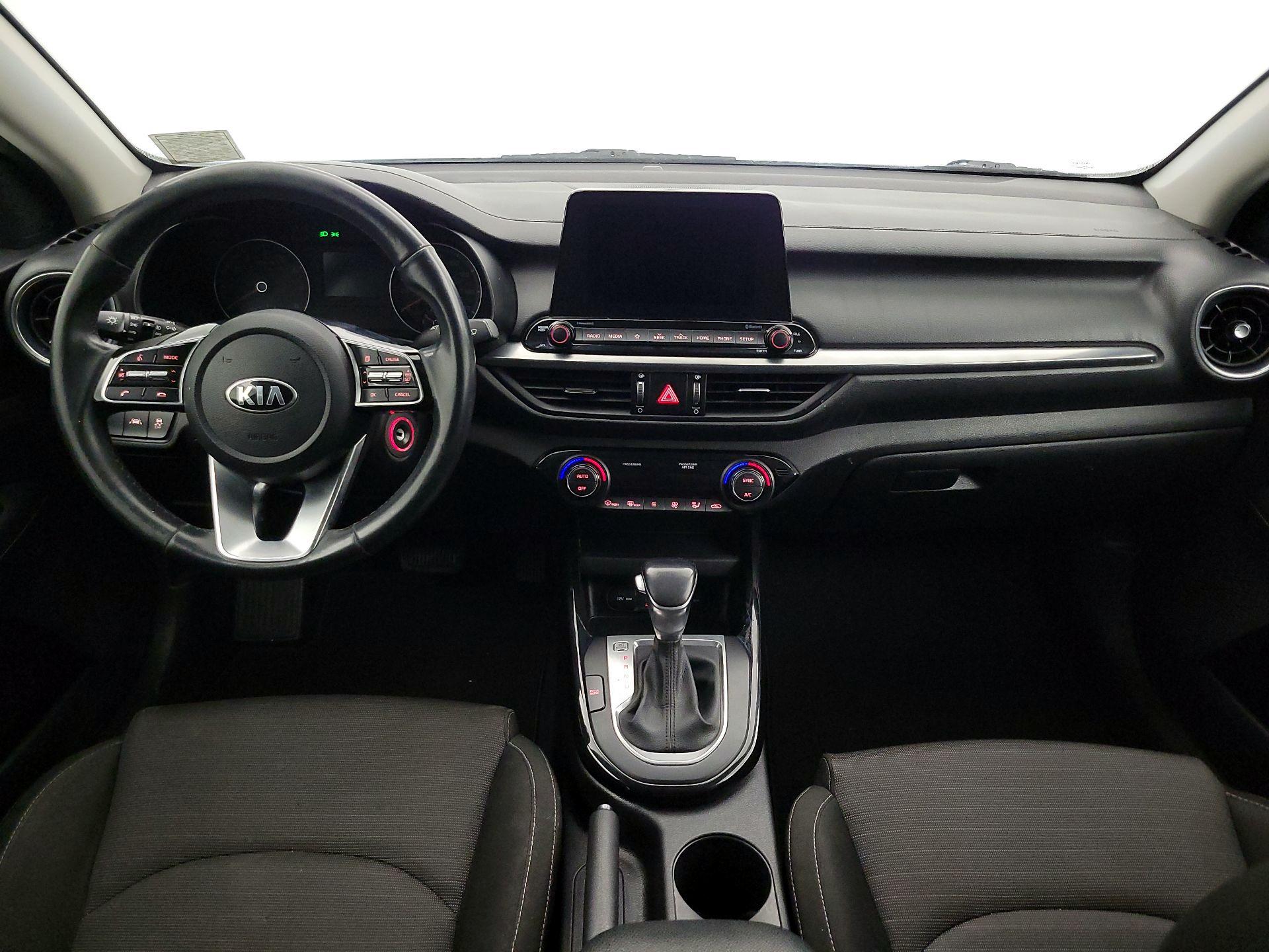 Thumbnail: 2019 Kia Forte - 9