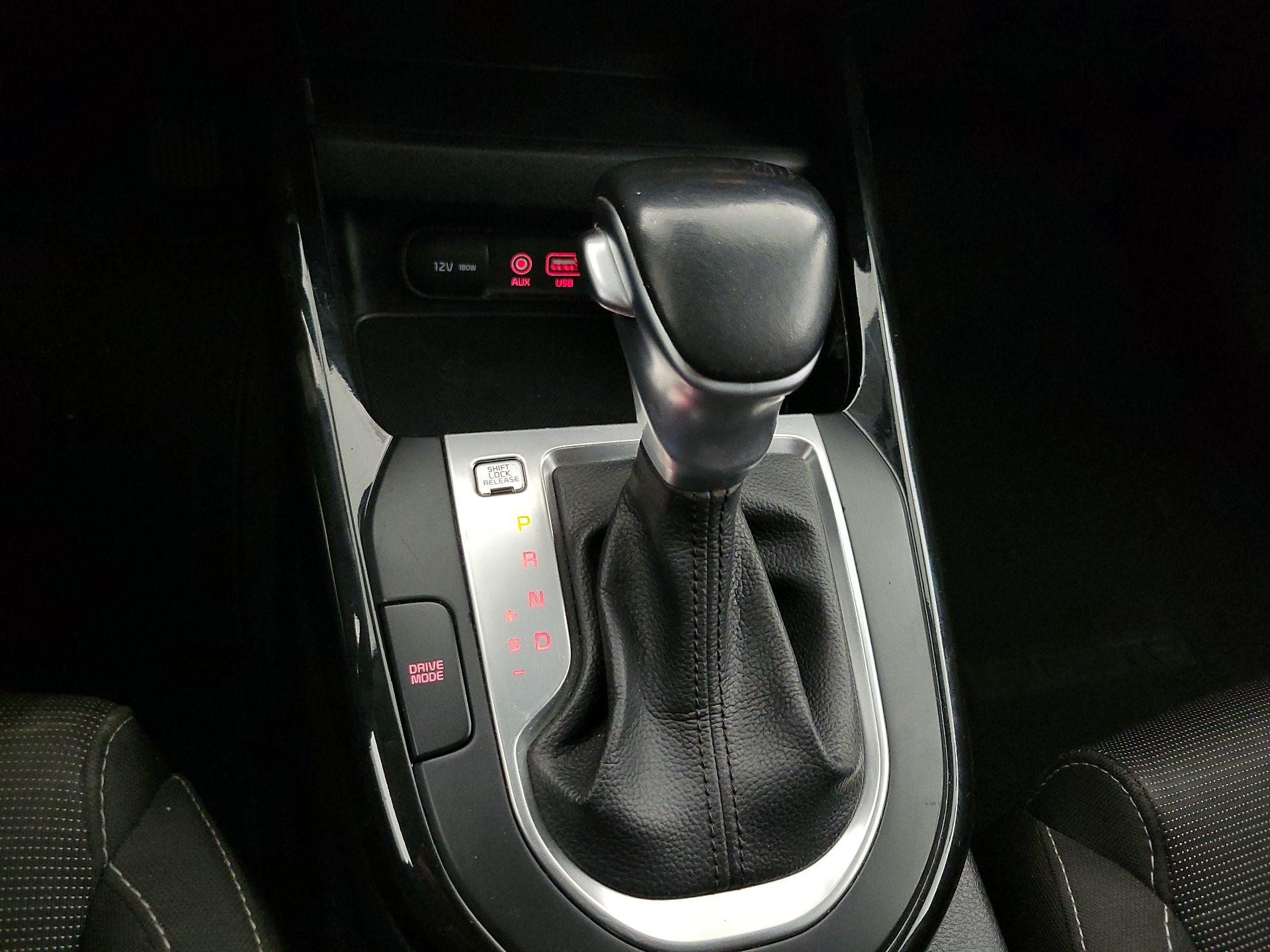 Thumbnail: 2019 Kia Forte - 17