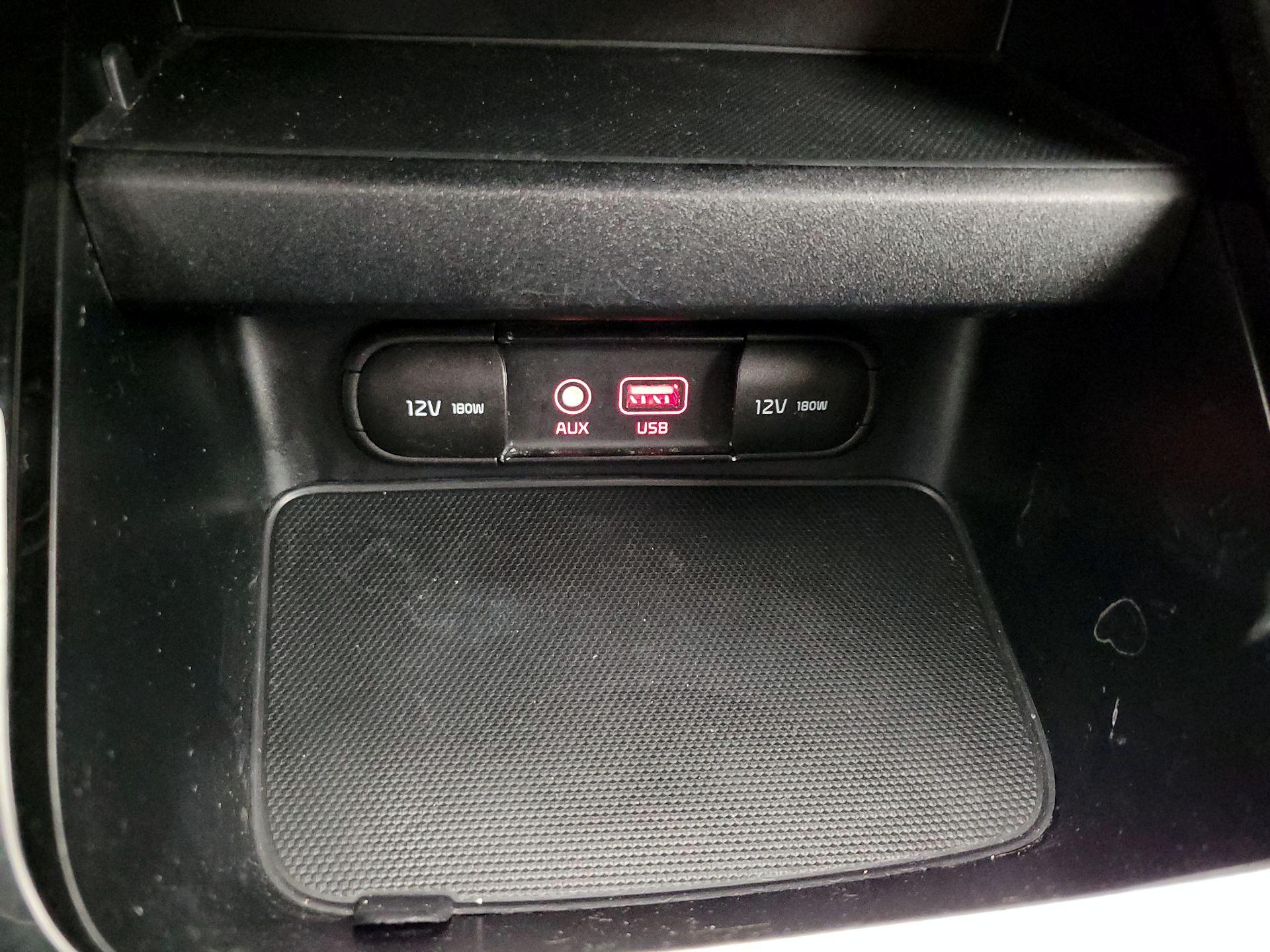 Thumbnail: 2019 Kia Forte - 18