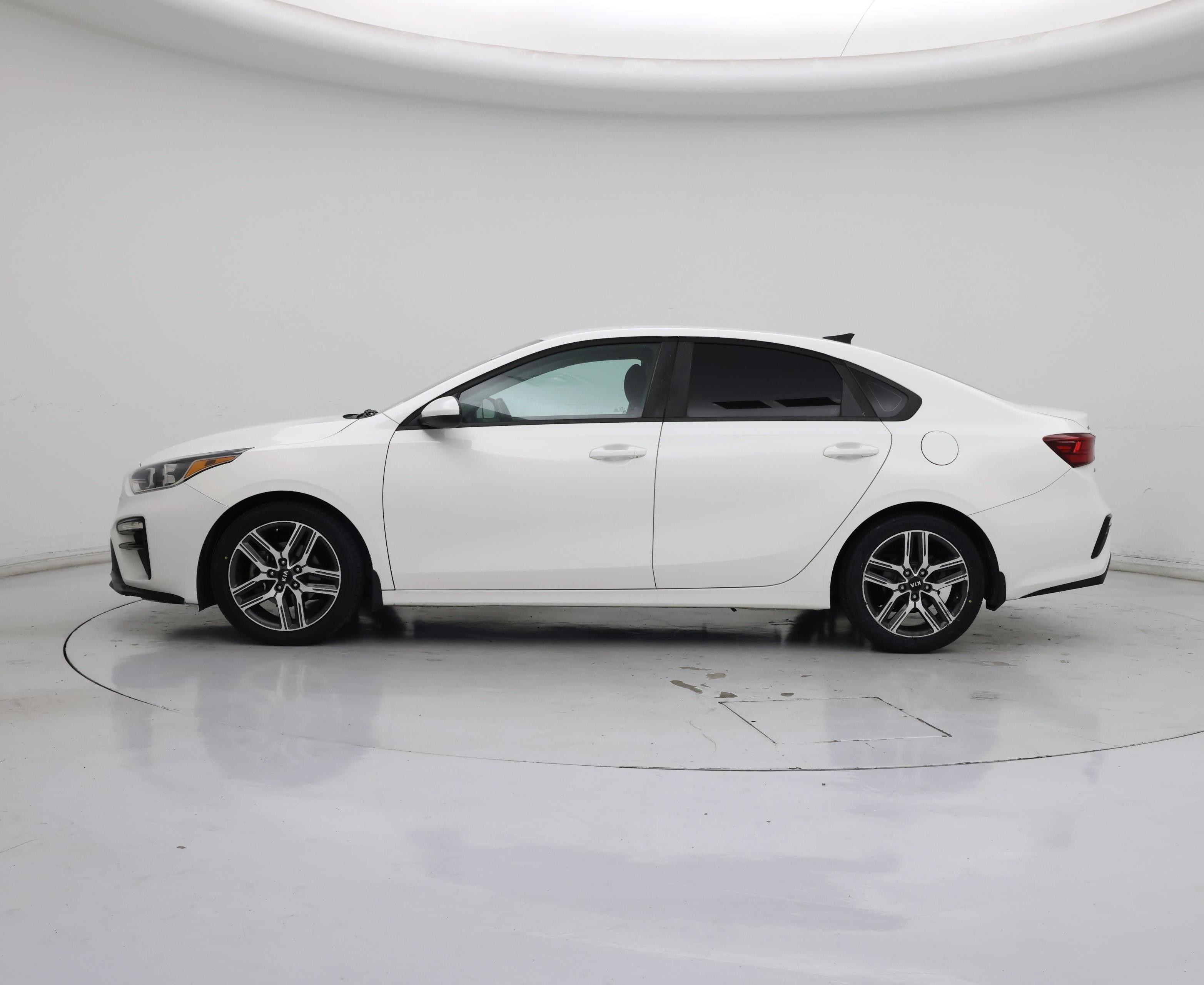 Thumbnail: 2019 Kia Forte - 3