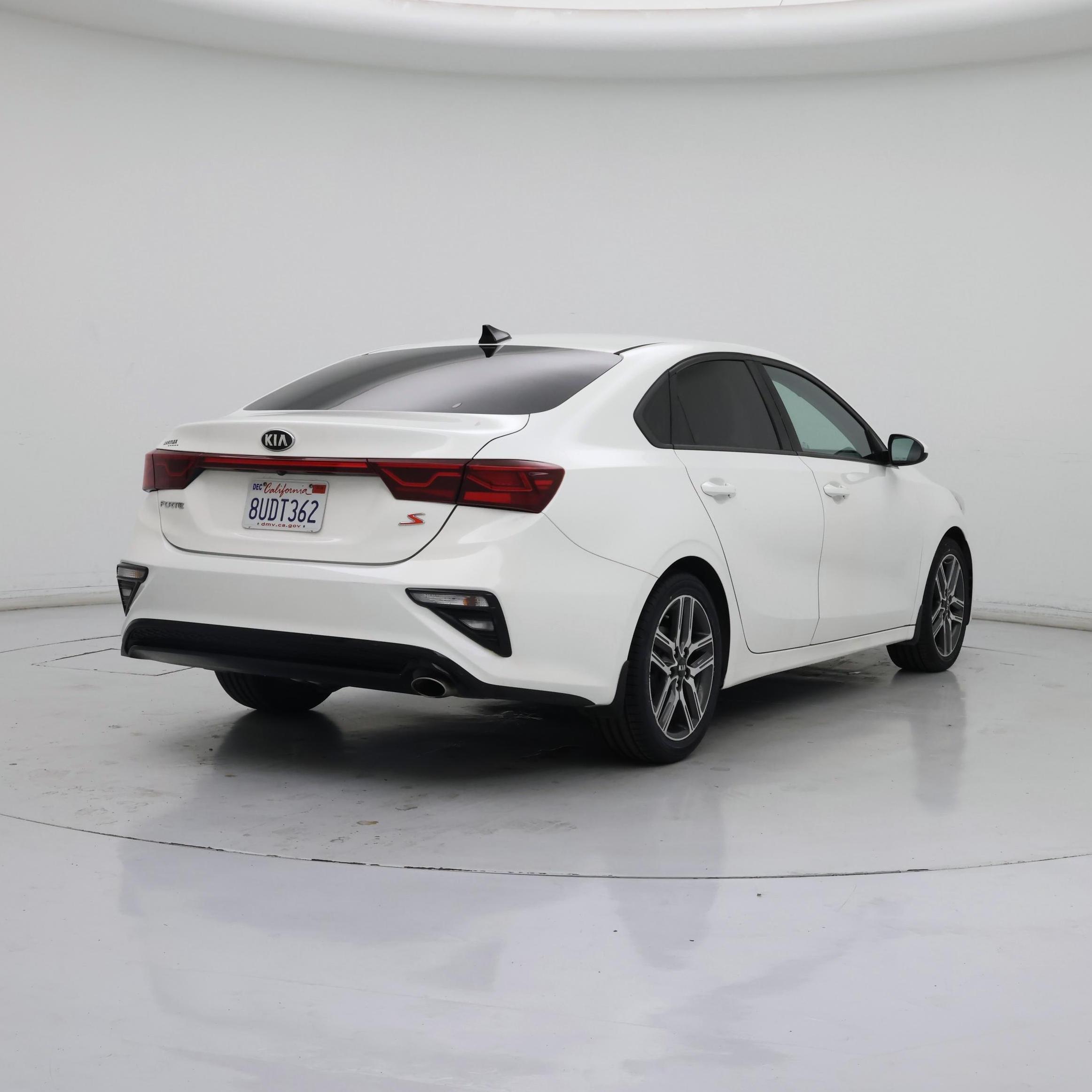 Thumbnail: 2019 Kia Forte - 8