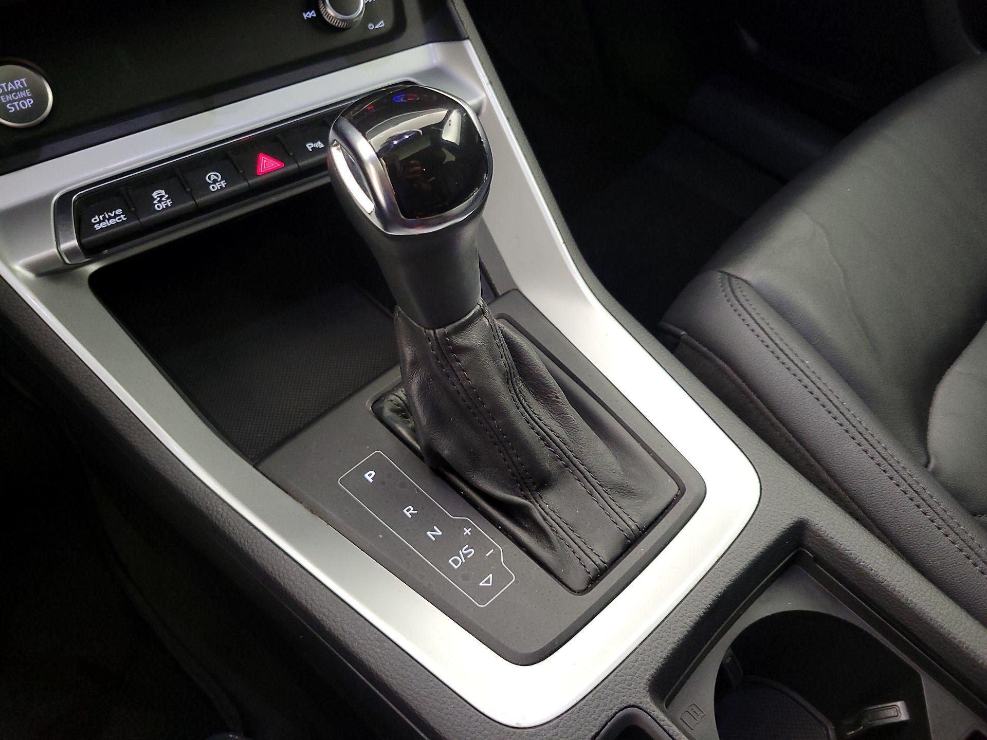 Thumbnail: 2020 Audi Q3 - 17