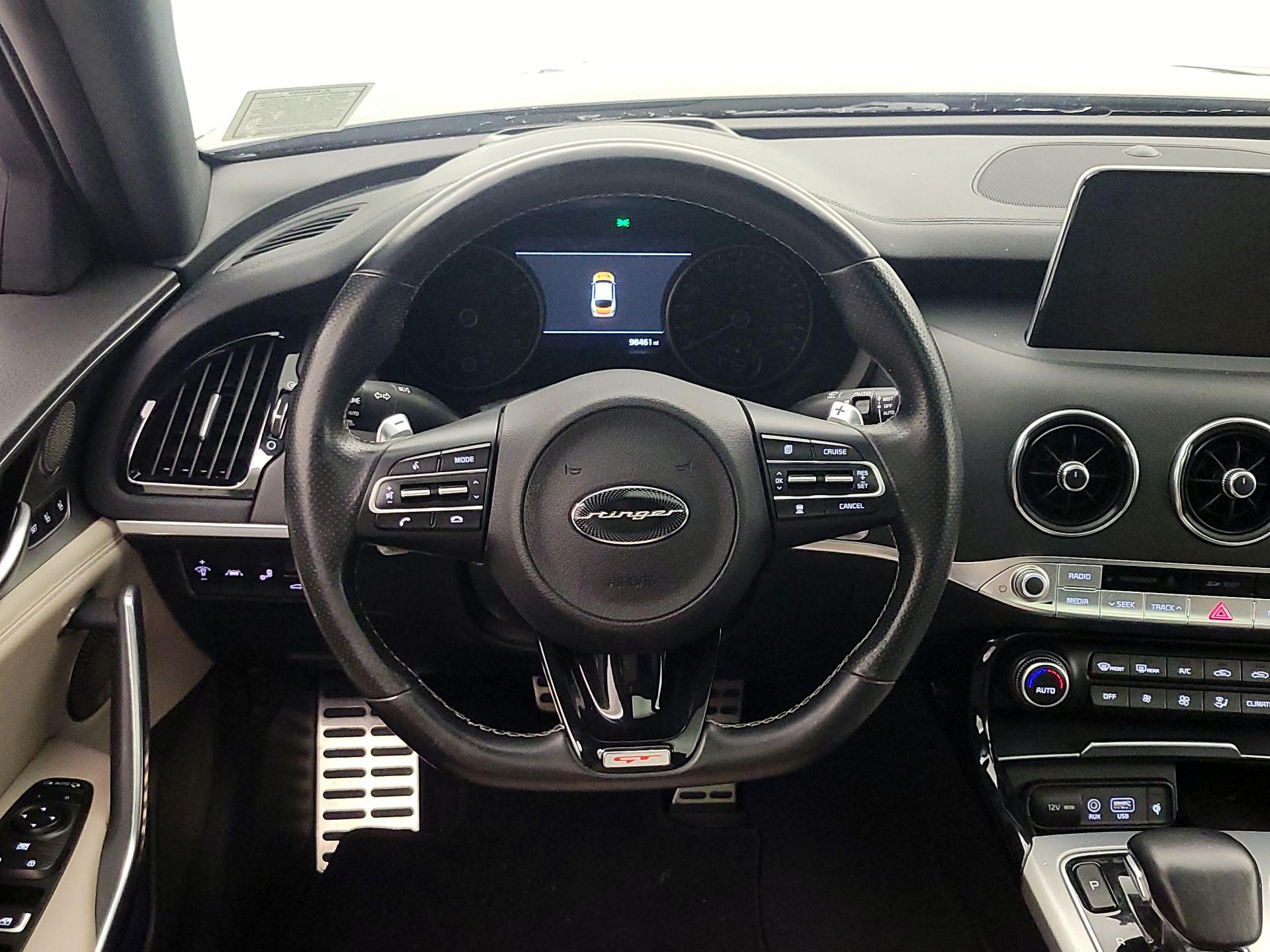 Thumbnail: 2019 Kia Stinger - 10