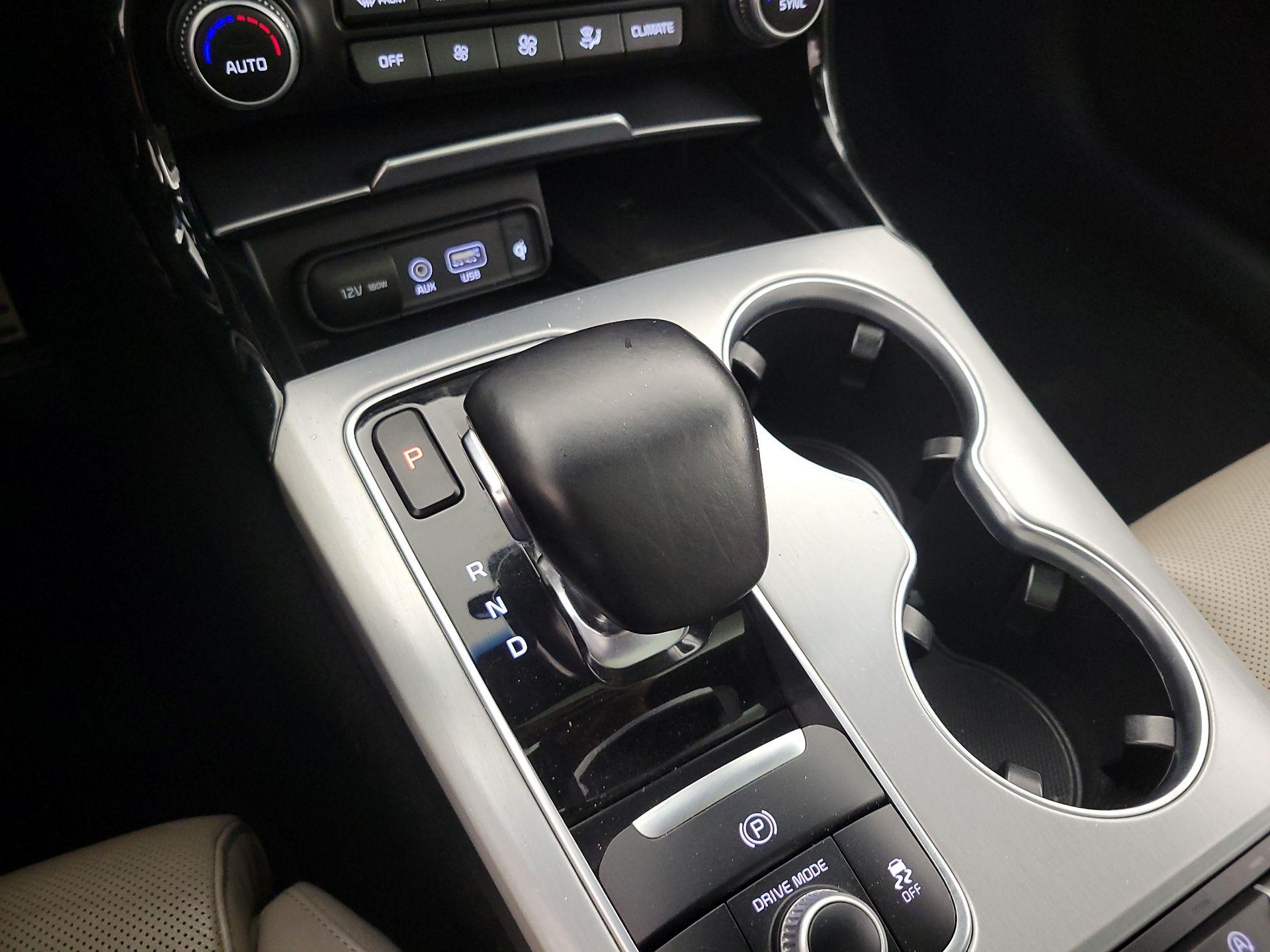 Thumbnail: 2019 Kia Stinger - 18
